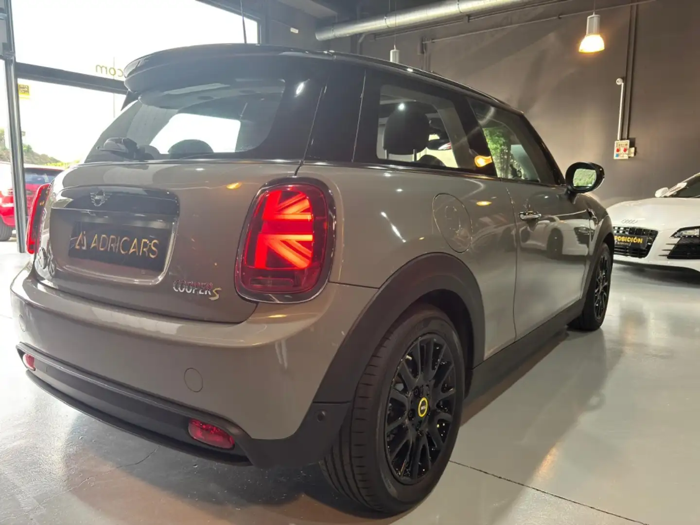 MINI Cooper SE Gris - 2