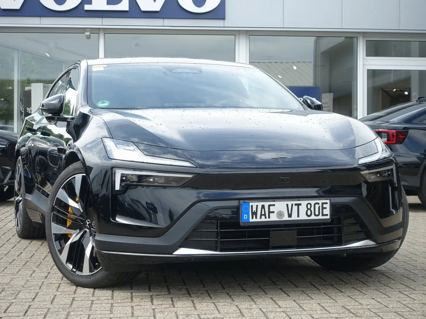 Polestar 4 Long Range Dual Motor/Perfomance/Massage Чорний - 2
