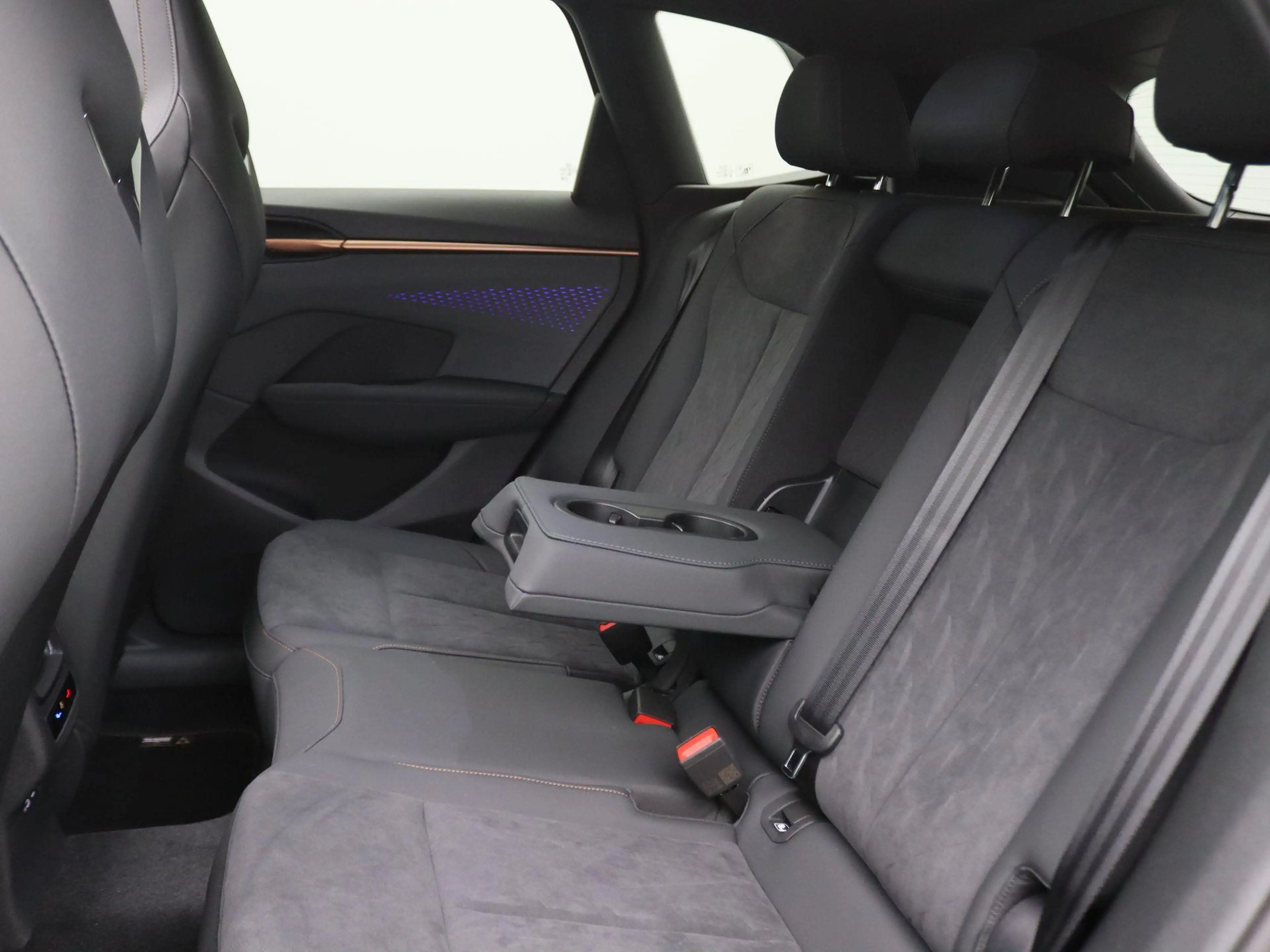 CUPRA Terramar 1.5 TSI e-Hybrid VZ Performance 272PK DSG Pano-sch — photo 7