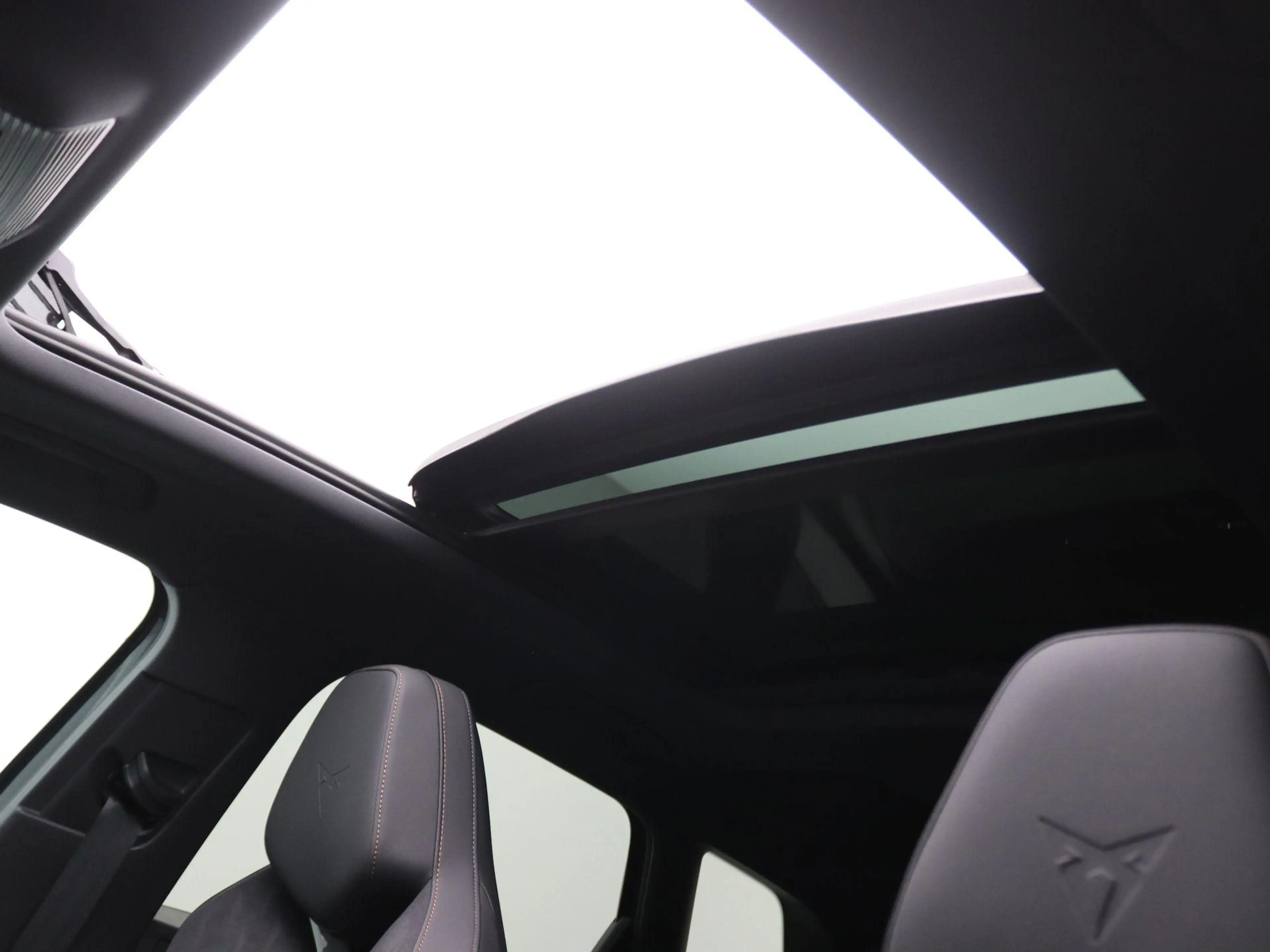 CUPRA Terramar 1.5 TSI e-Hybrid VZ Performance 272PK DSG Pano-sch — photo 46