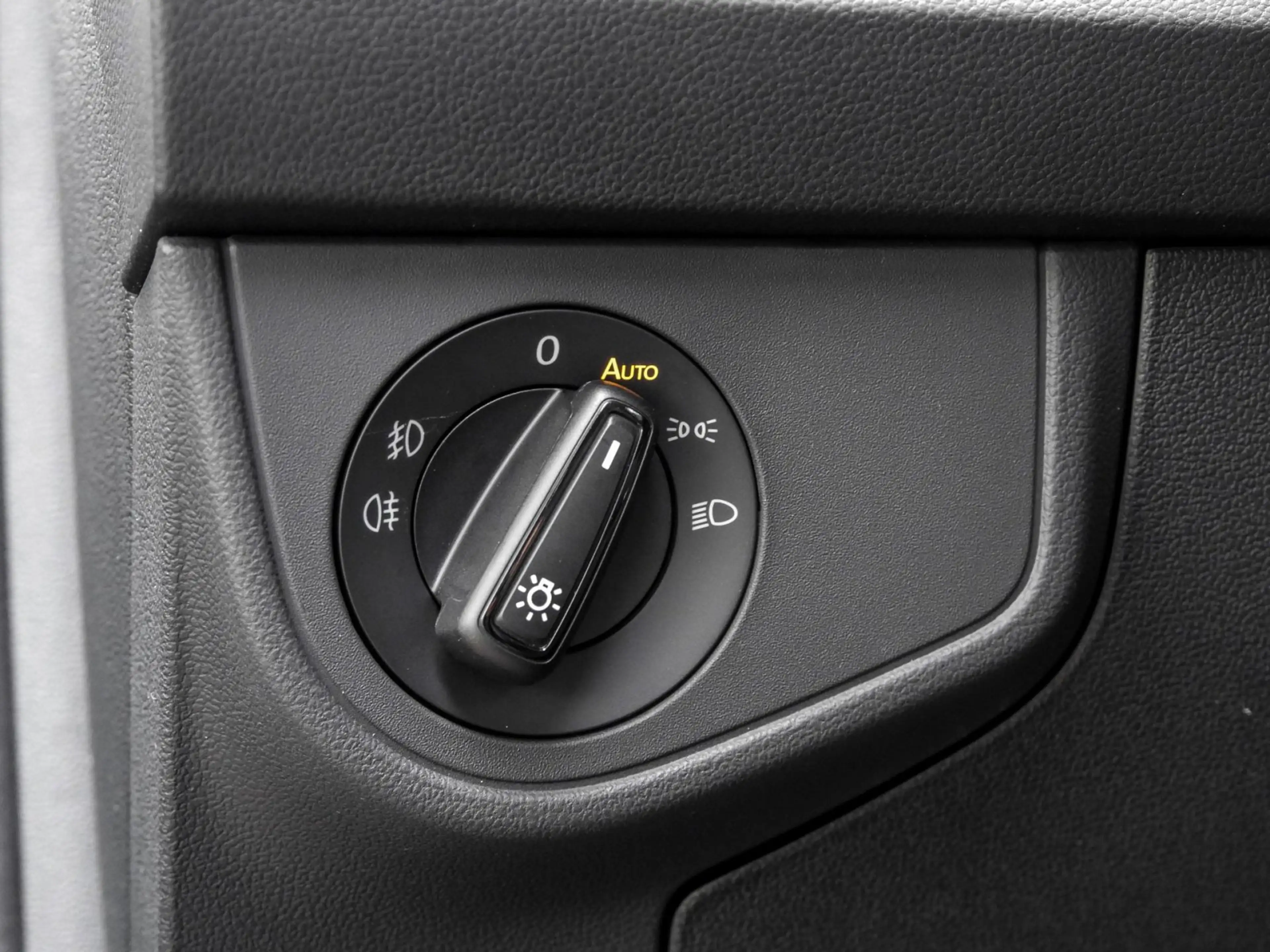 Volkswagen Taigo ENERGY 1.0 TSI DSG IQ.Light Navi AHK TravelAss. — photo 14