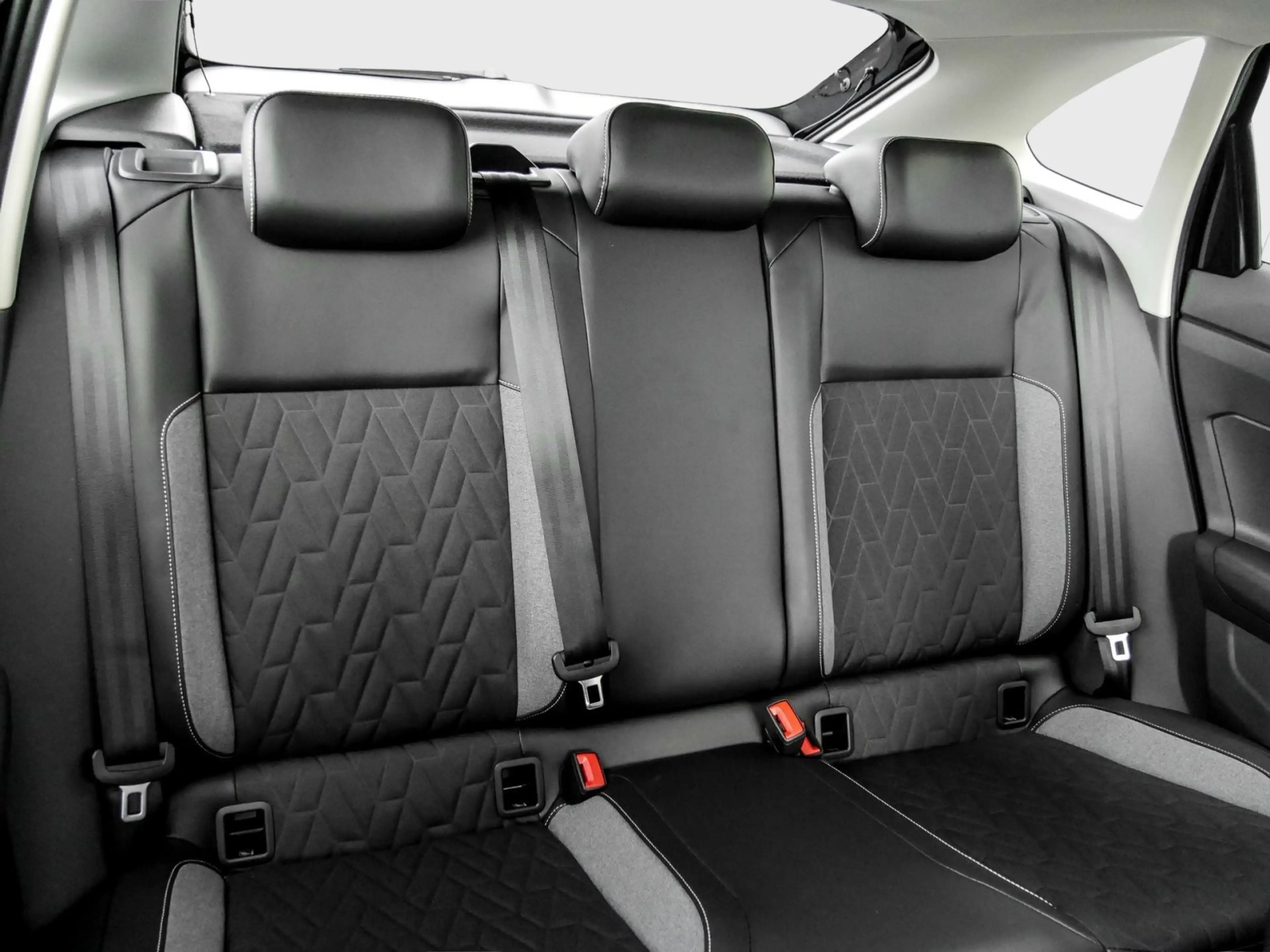 Volkswagen Taigo ENERGY 1.0 TSI DSG IQ.Light Navi AHK TravelAss. — photo 4