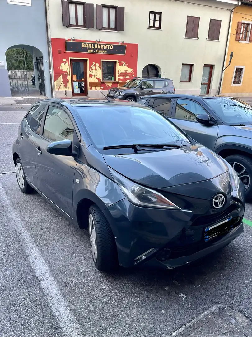 Toyota Aygo 5p 1.0 x-cool - 2