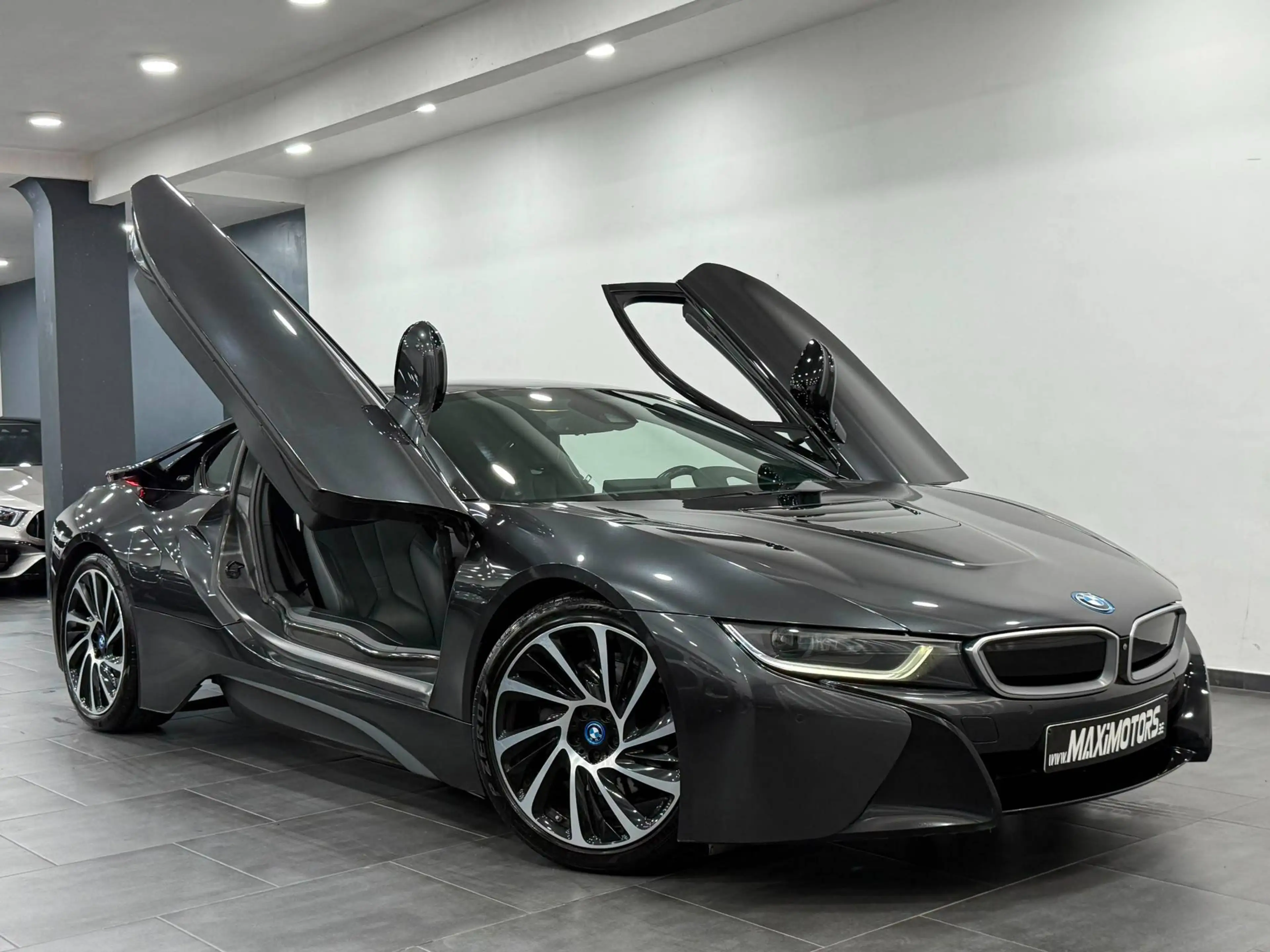 BMW i8 Coupé Facelift 2018 Carplay Touchscreen Full Service — photo 6