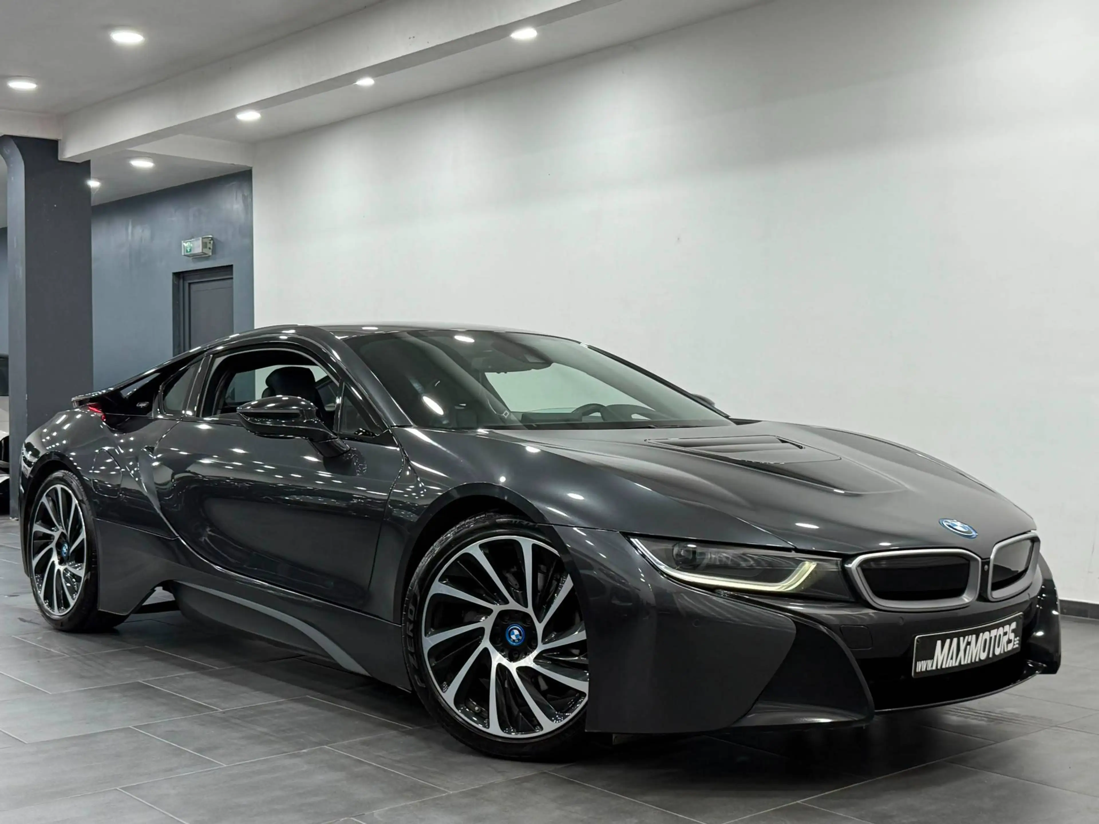 BMW i8 Coupé Facelift 2018 Carplay Touchscreen Full Service — photo 4
