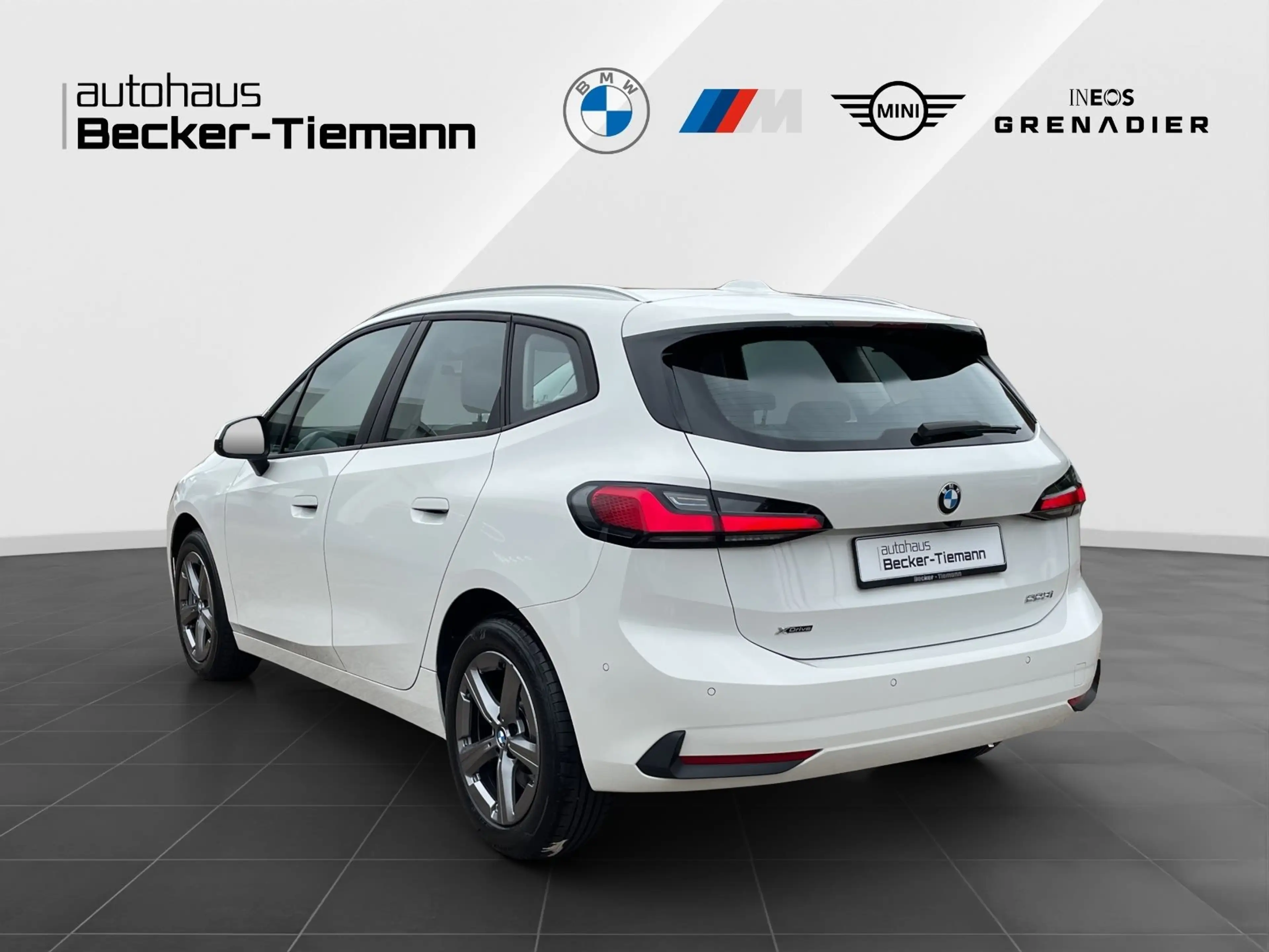 BMW 223 i xDrive Active Tourer/ AHK/ Adap. LED/ RFK — photo 5