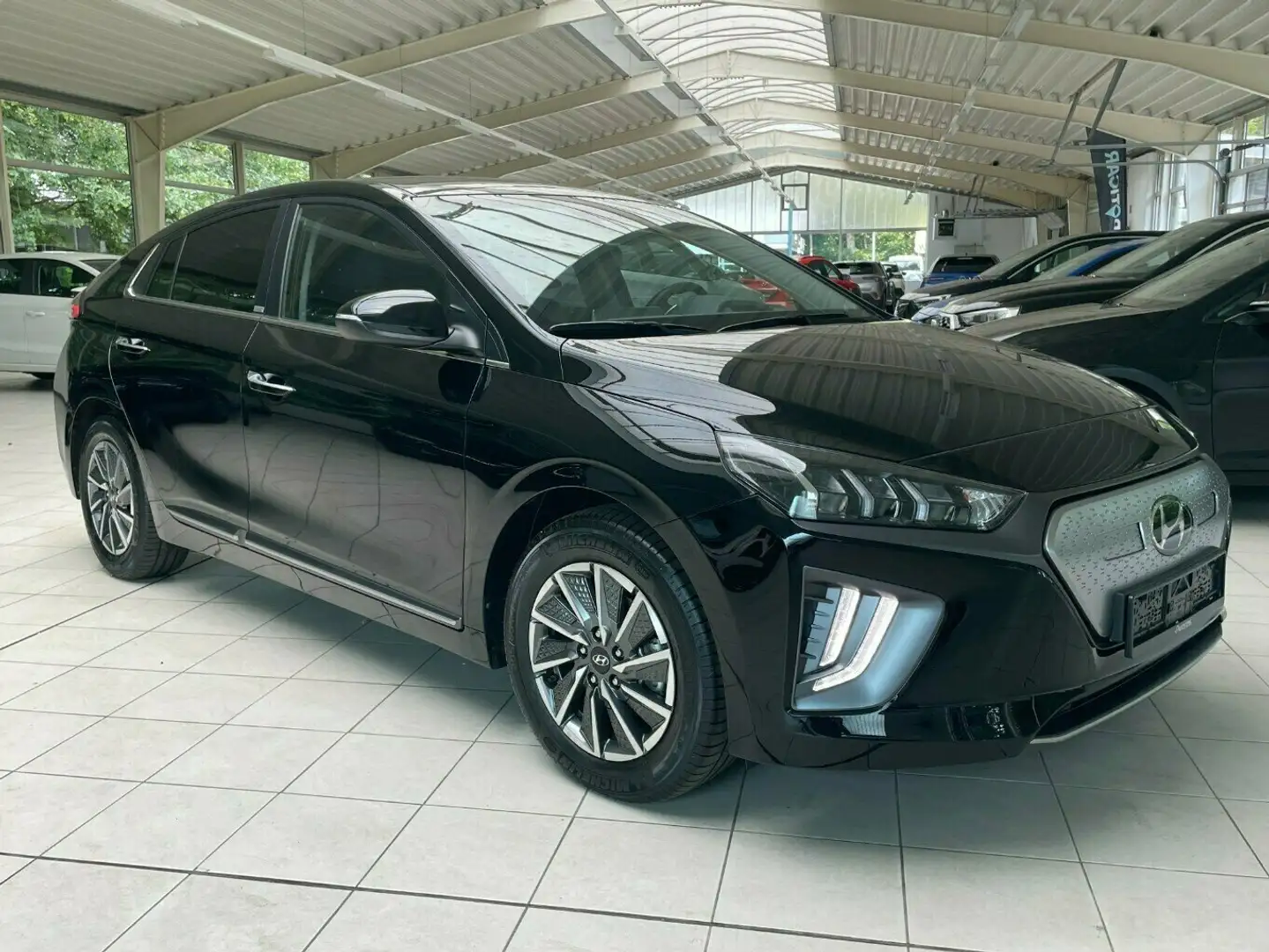 Hyundai IONIQ Style Elektro - 2