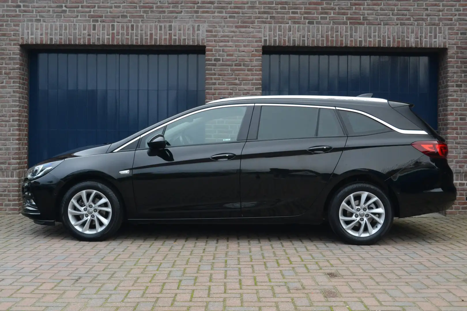 Opel Astra Sports Tourer 1.0 Innovation | Schuifdak | Keyless Noir - 2
