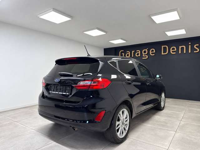 Ford Fiesta — photo 6