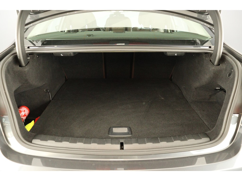 BMW 320 e 204pk Pack Business — photo 13