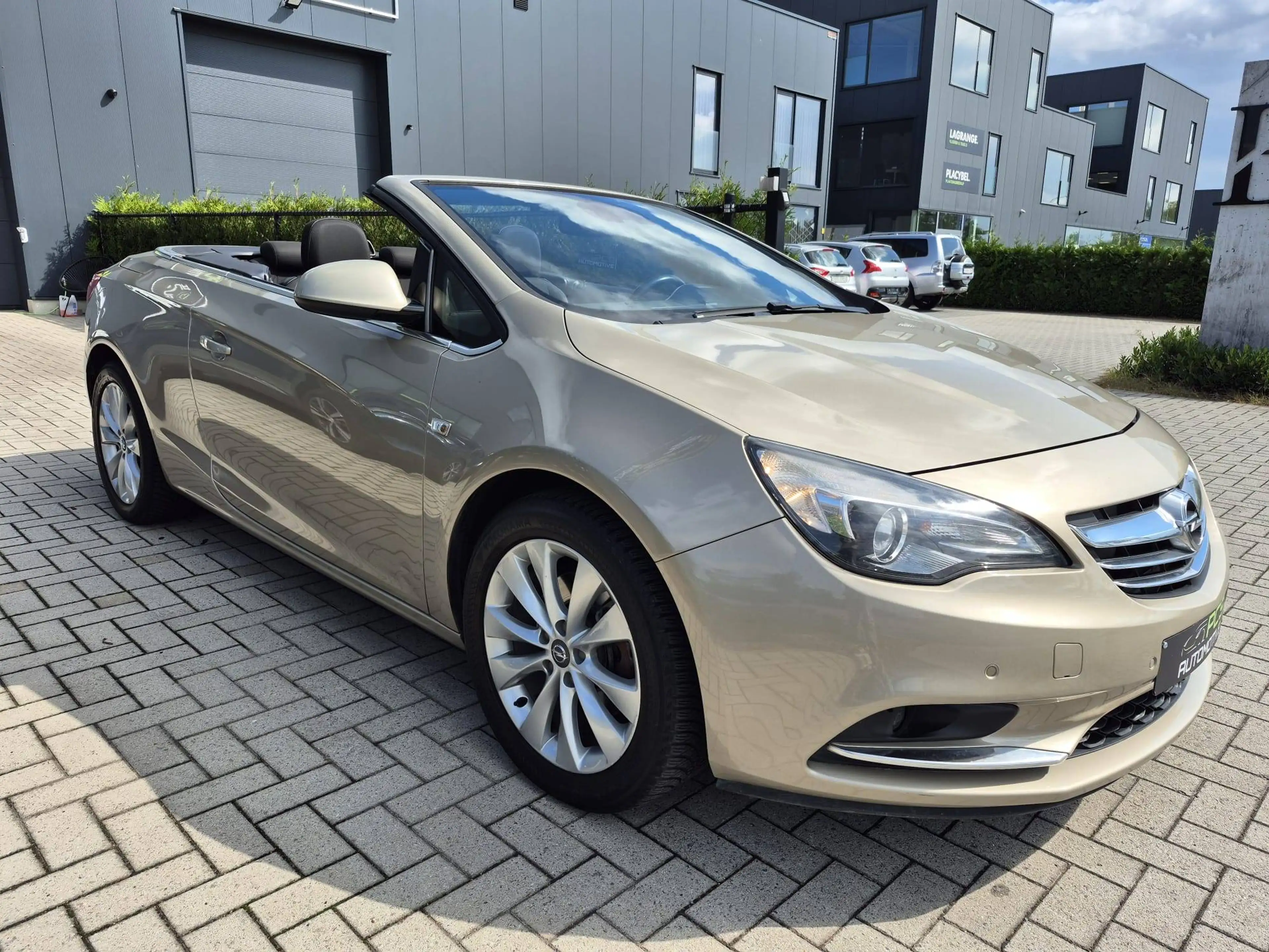 Opel Cascada 1.4 Turbo / Uit Overname / 12 maanden waarborg — photo 3