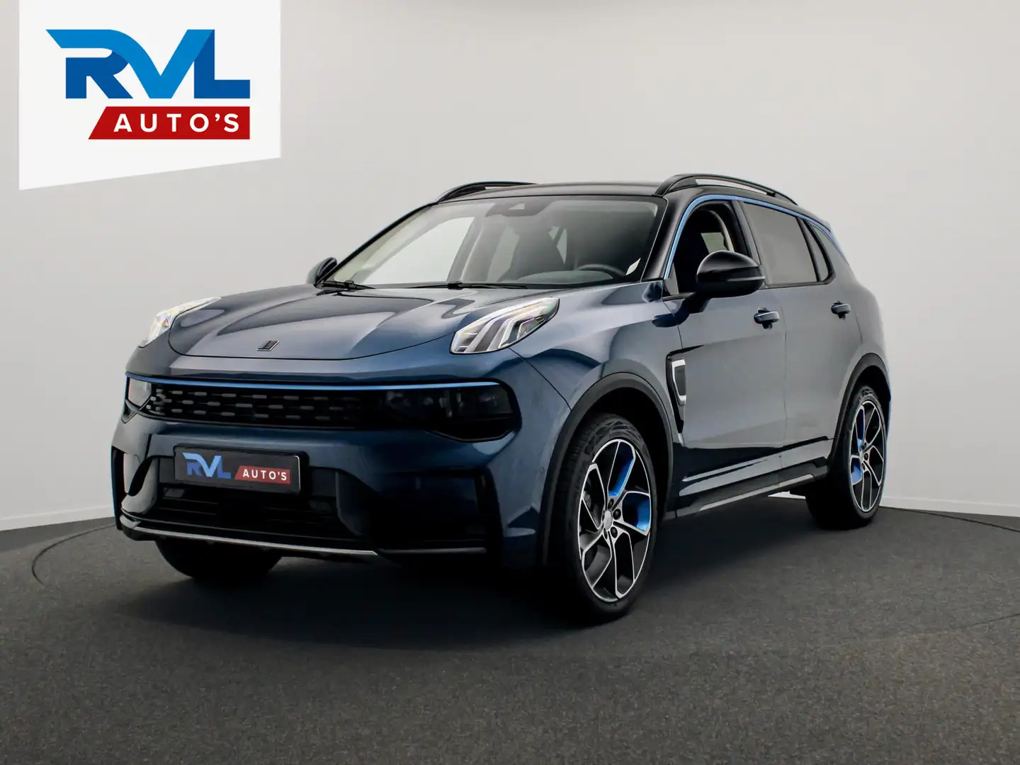 Lynk & Co 01 1.5 261PK Plug-in Hybrid *Origineel NL* Pano/dak A Blauw - 1