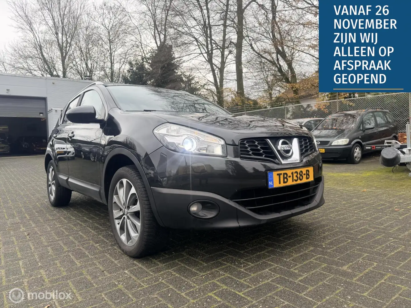 Nissan Qashqai 2.0 Tekna Leder / Pano-dak / Xenon / Camera / Trek Schwarz - 2