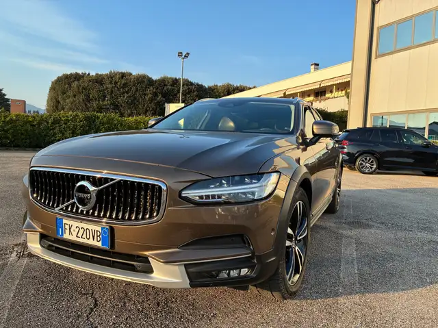 Volvo V90 Cross Country