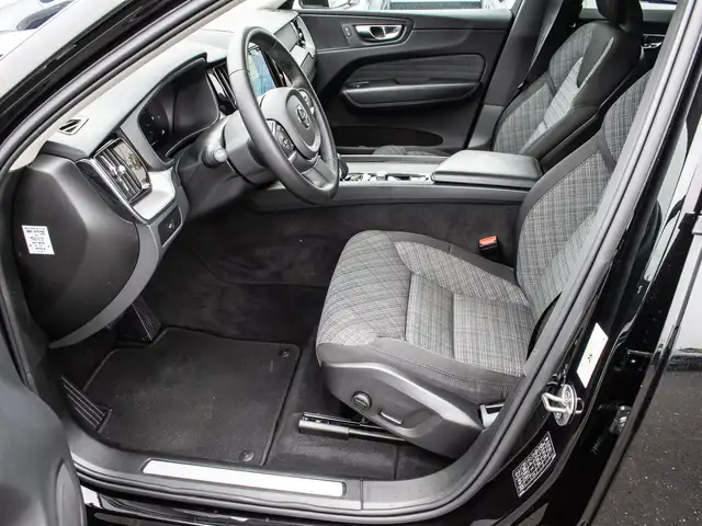 Volvo XC60 view 17