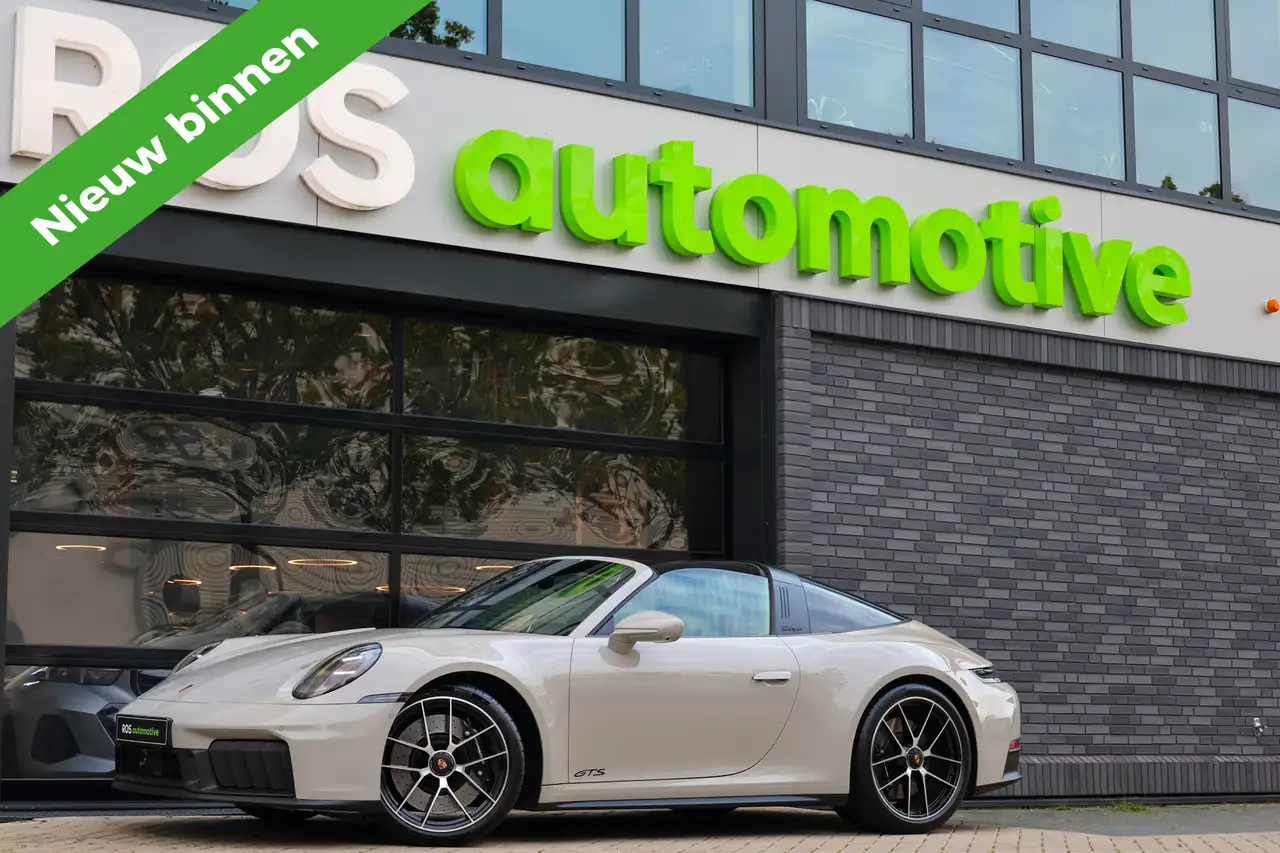 Porsche 992