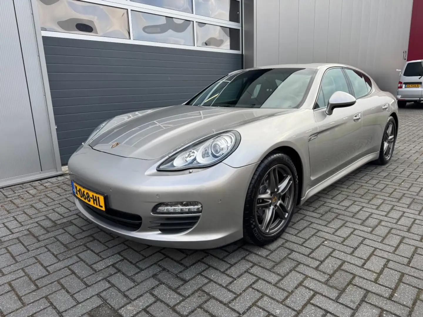 Porsche Panamera 3.6 PDK 172,000 km Grijs - 2