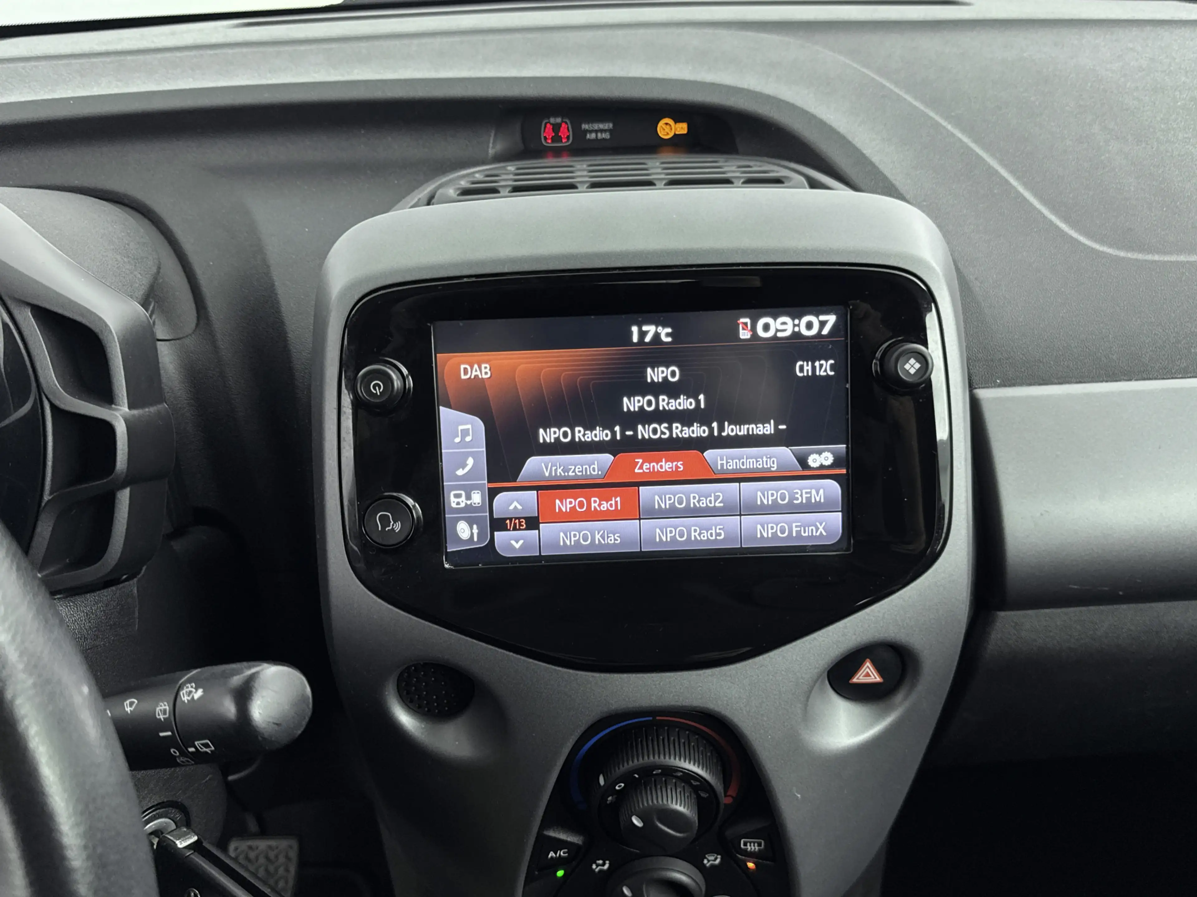 Toyota Aygo 1.0 VVT-i x-play | Airco | Cruise Control | Achter — photo 7