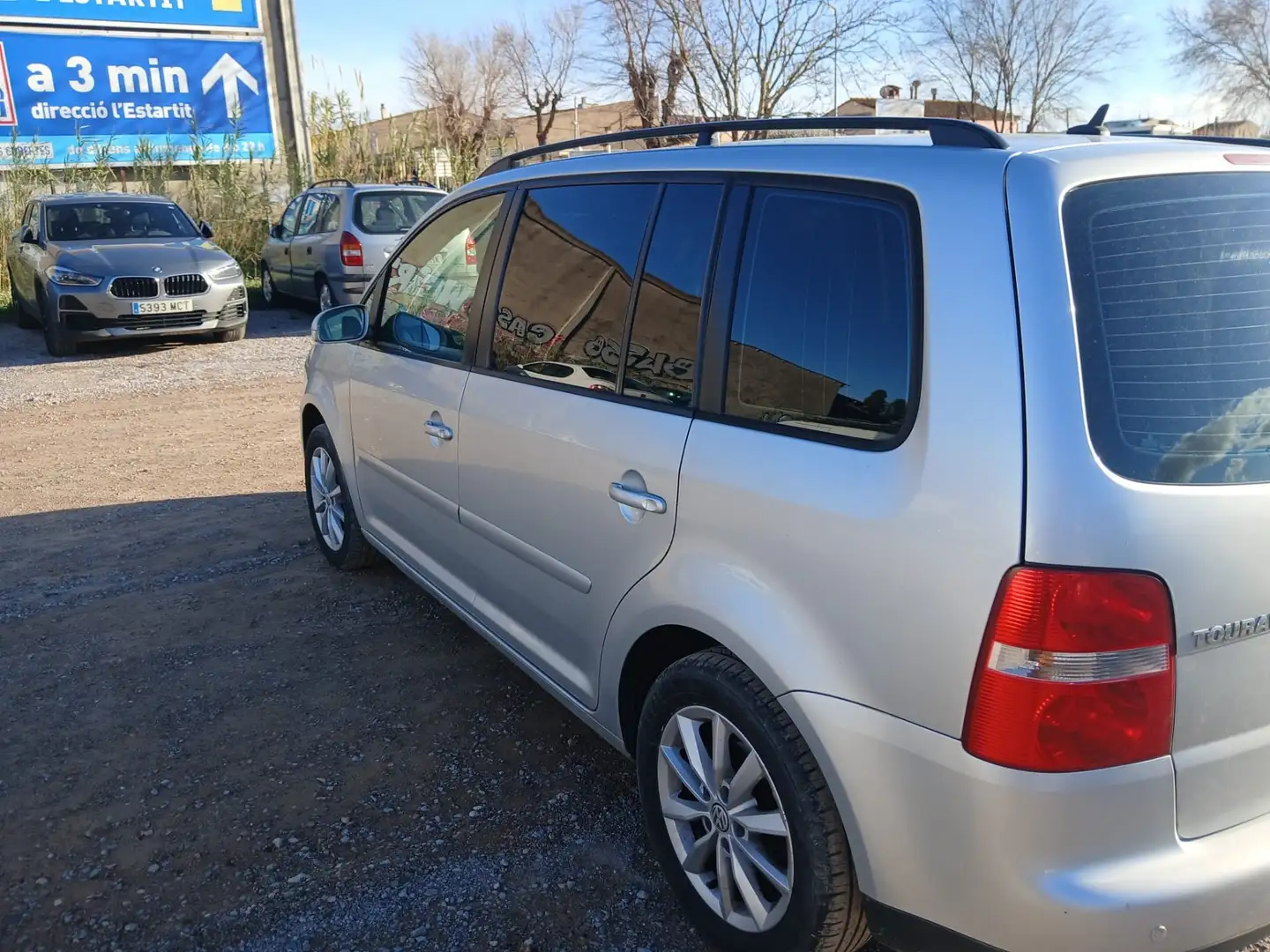 Volkswagen Touran 2.0TDI Advance - 1