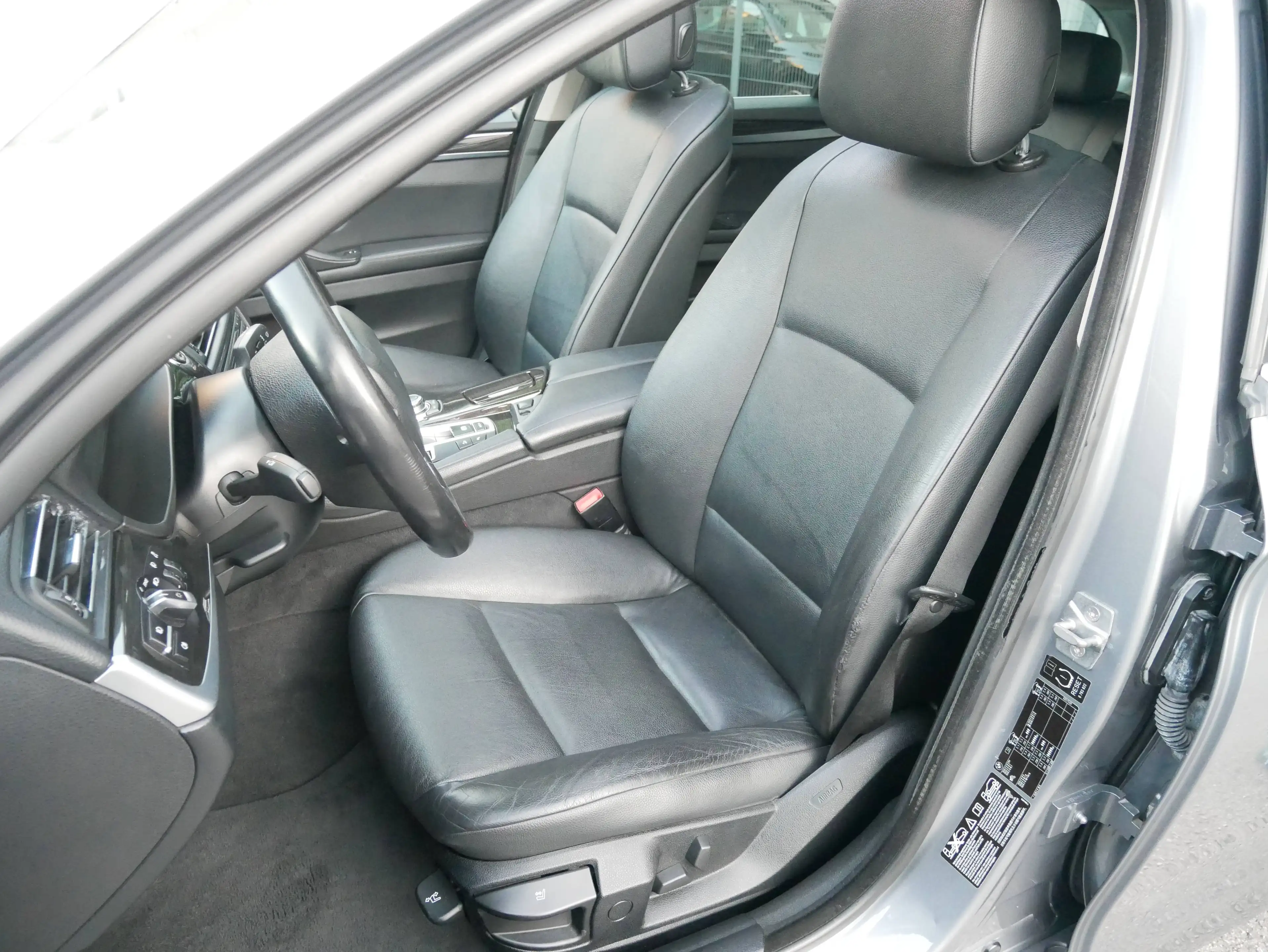 BMW 525 525 d xDrive Touring Aut. Pano Leder Navi Bi-Xenon AHK PDC ZV MFL — photo 11