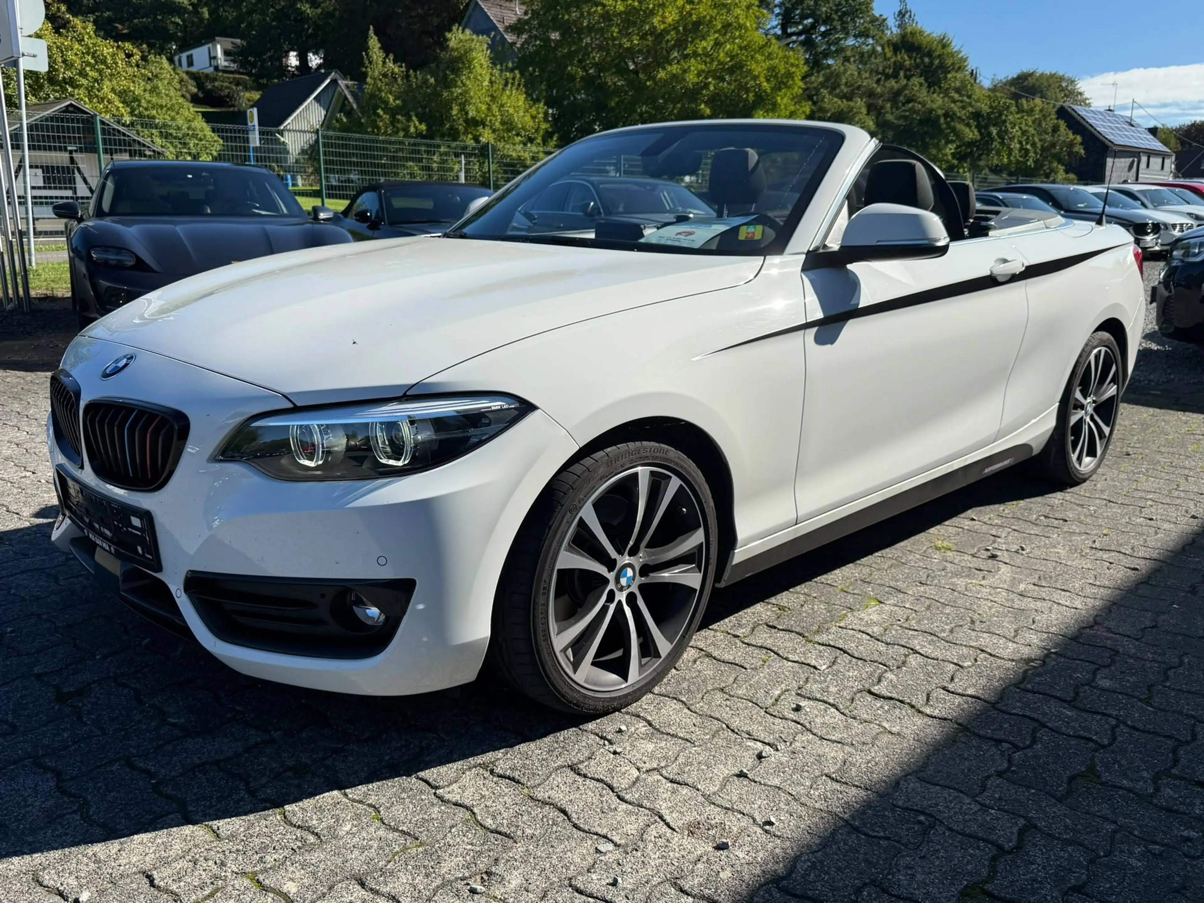 BMW 230 230 i Sport Line, LED, ACC, Navi, Windschott — photo 2