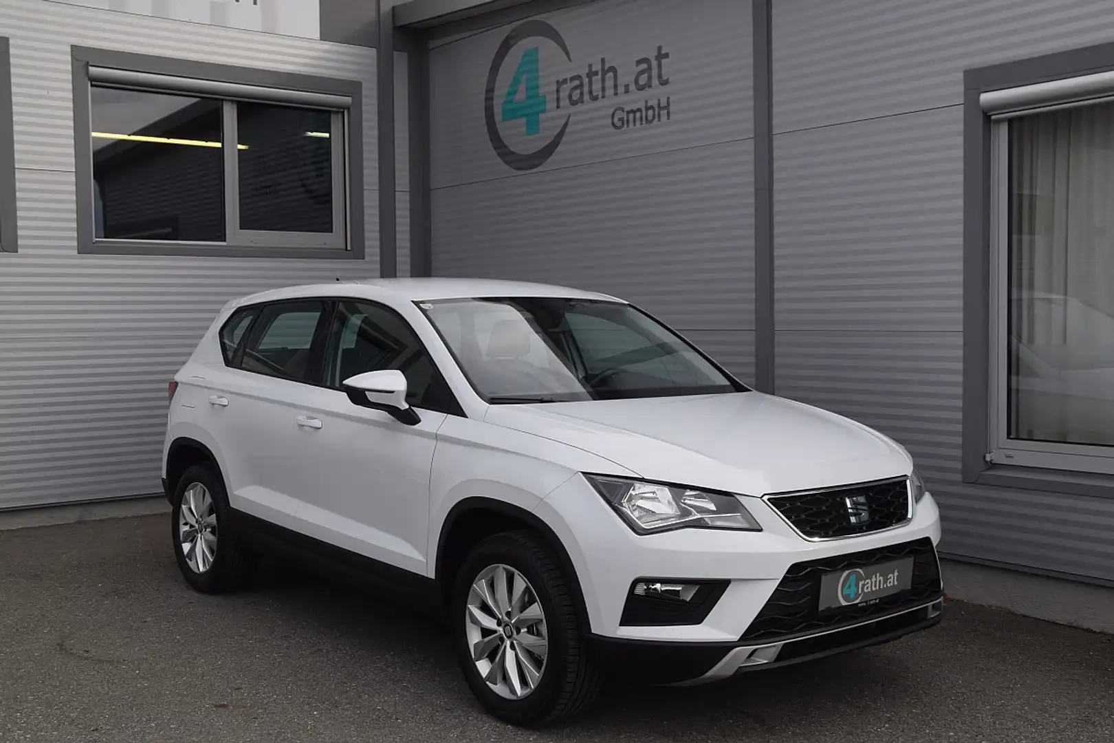SEAT Ateca 2,0 TDI 4WD DSG NAVI/ACC Weiß - 1