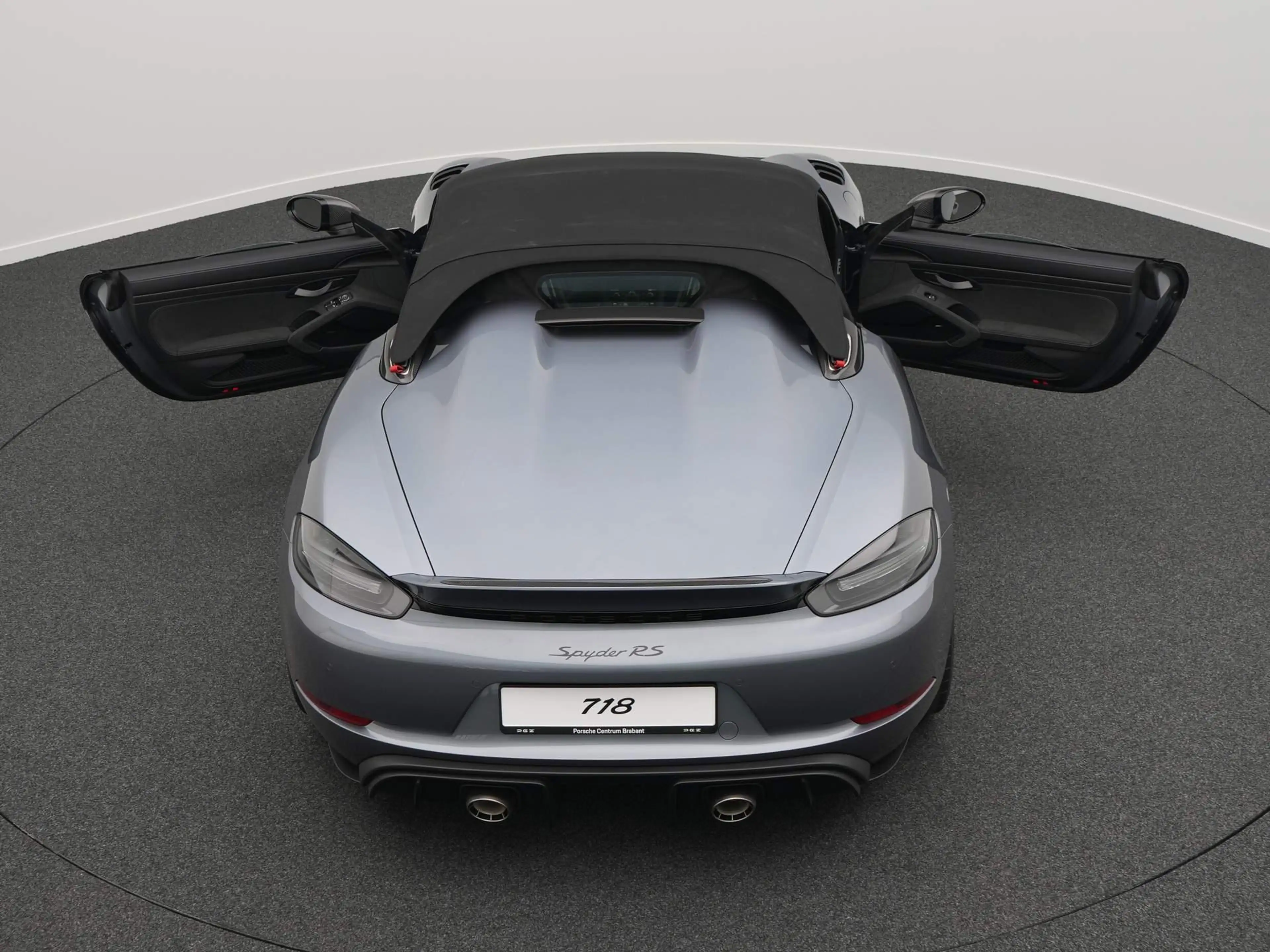 Porsche 718 Spyder RS — photo 12
