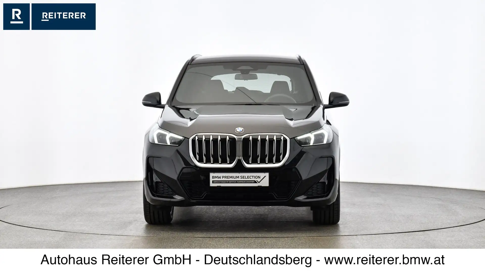 BMW X1 sDrive20i *M-Sportpaket *Adaptives M Fahrwerk *AHK Schwarz - 2