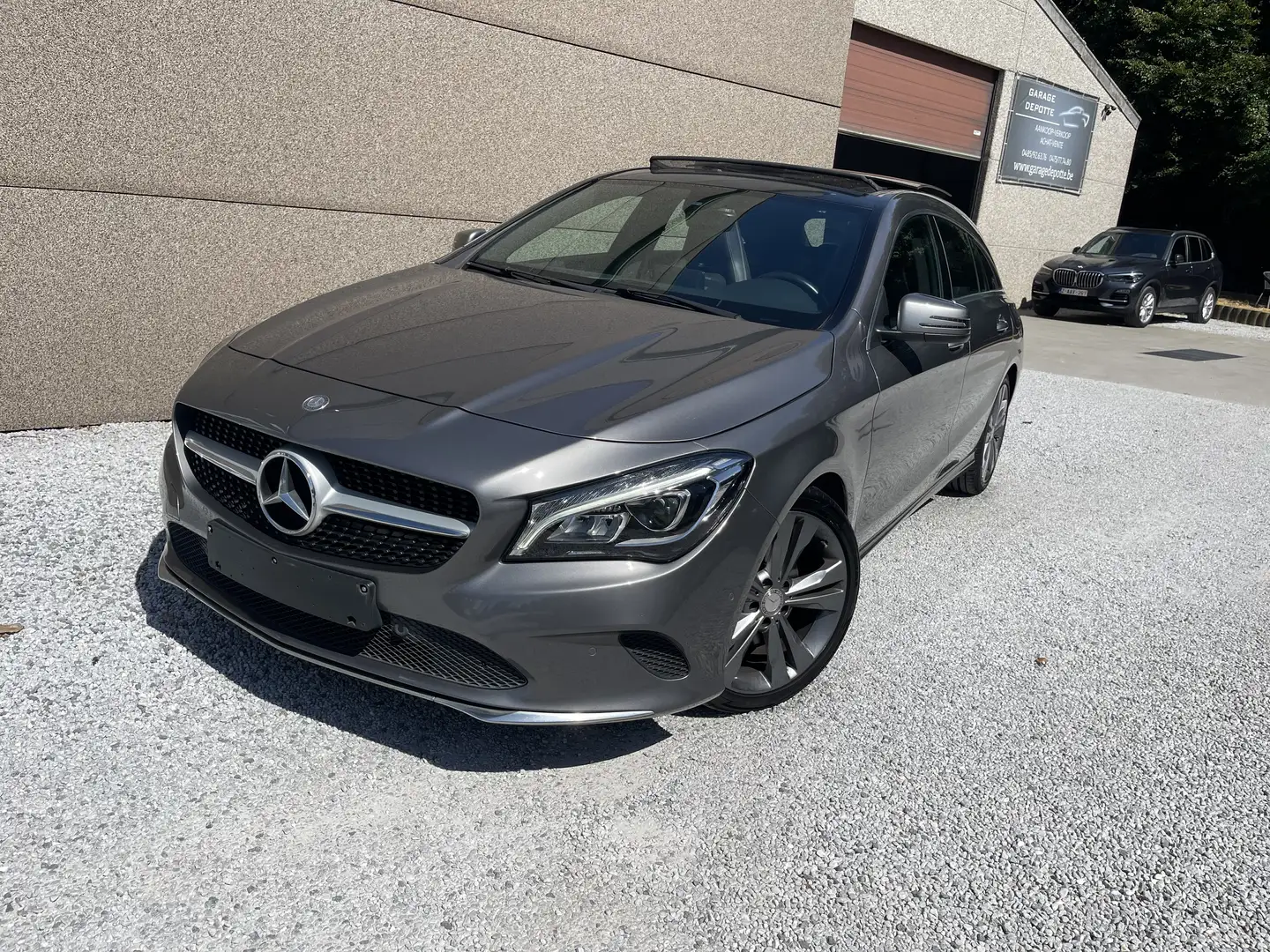 Mercedes-Benz CLA 180 CLA 180 Panoramic Garantie Gris - 1