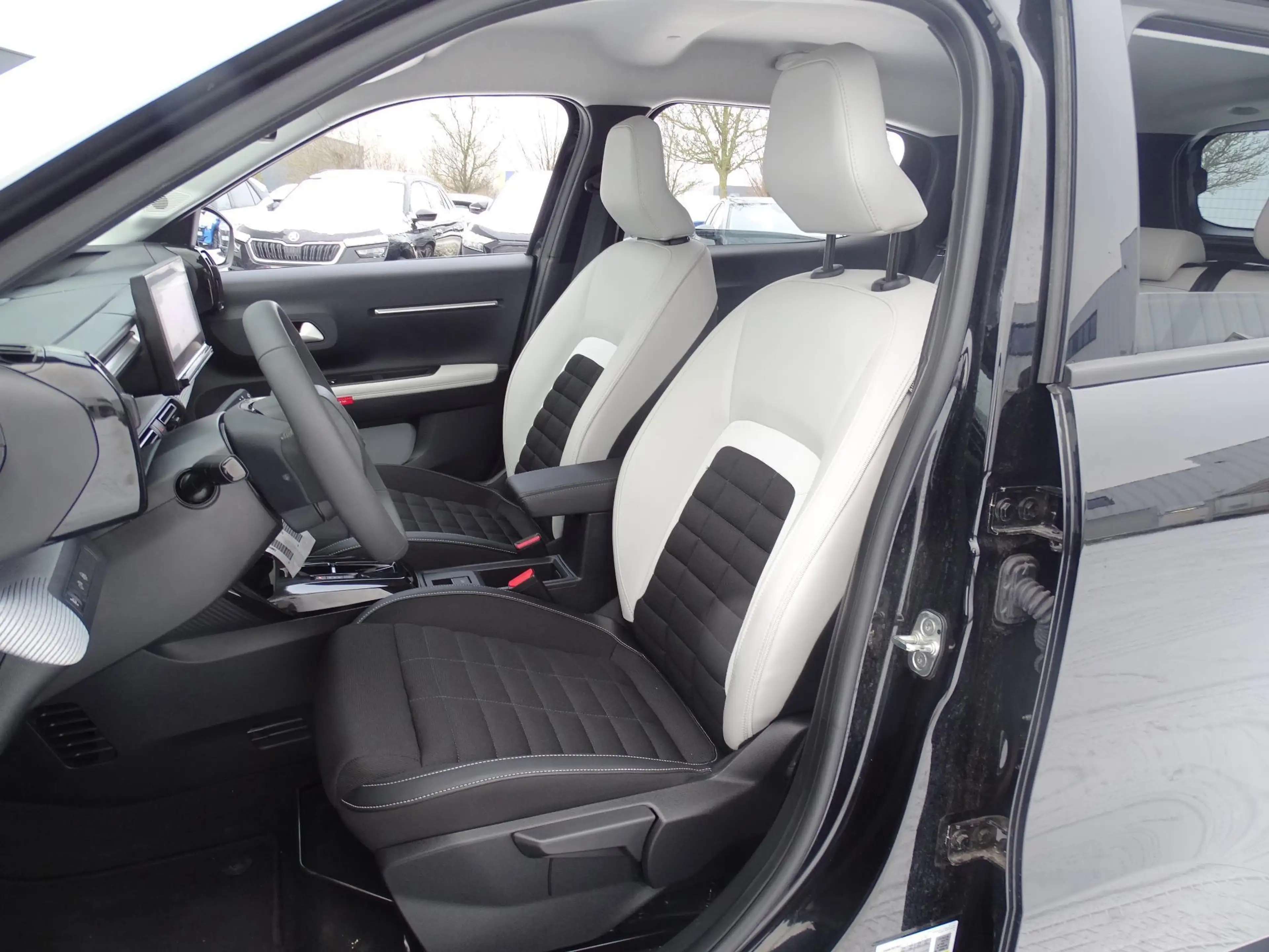 Citroen C3 Aircross Hybrid 145 ch Automatic MAX — photo 11