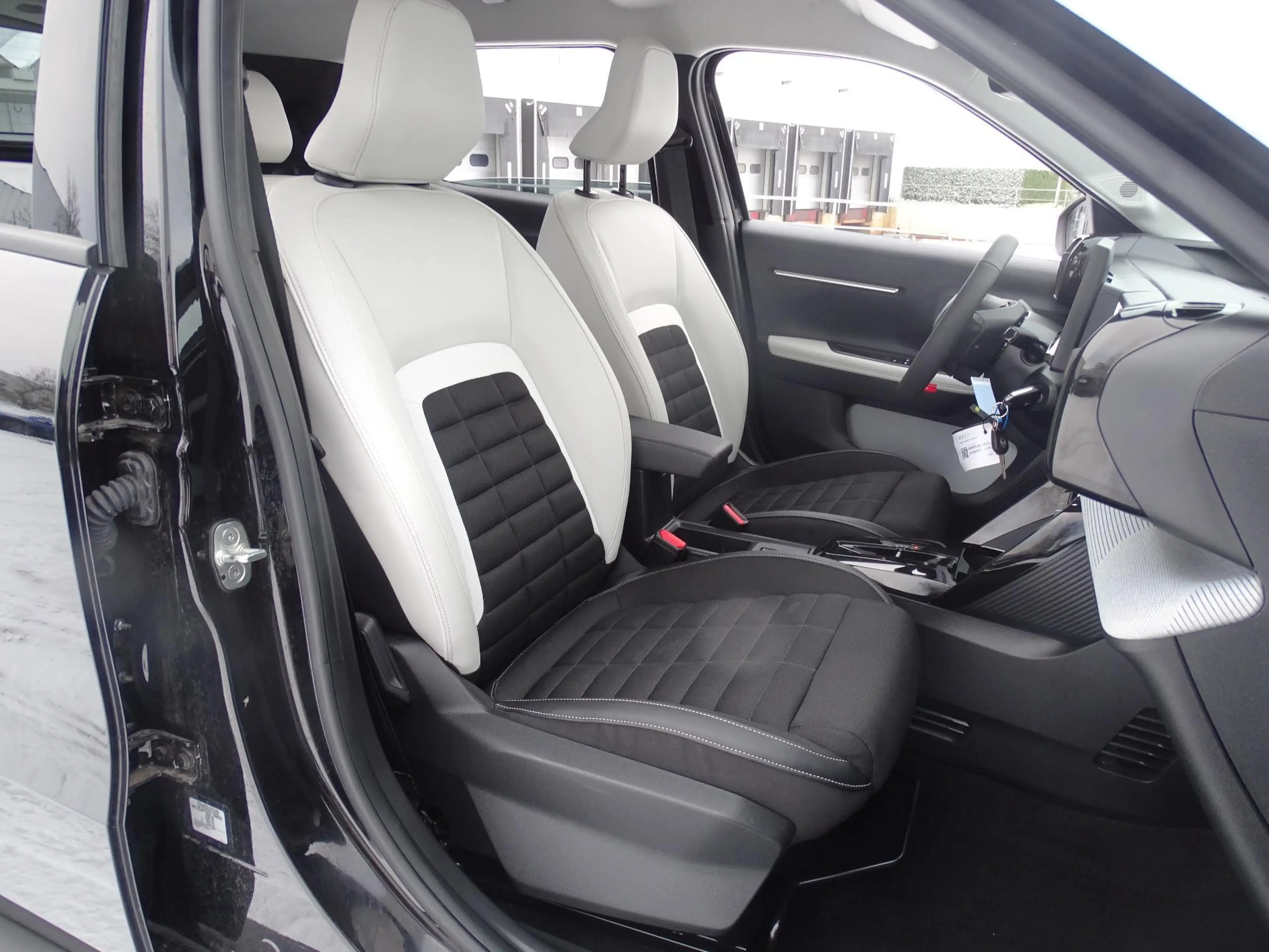Citroen C3 Aircross Hybrid 145 ch Automatic MAX — photo 12