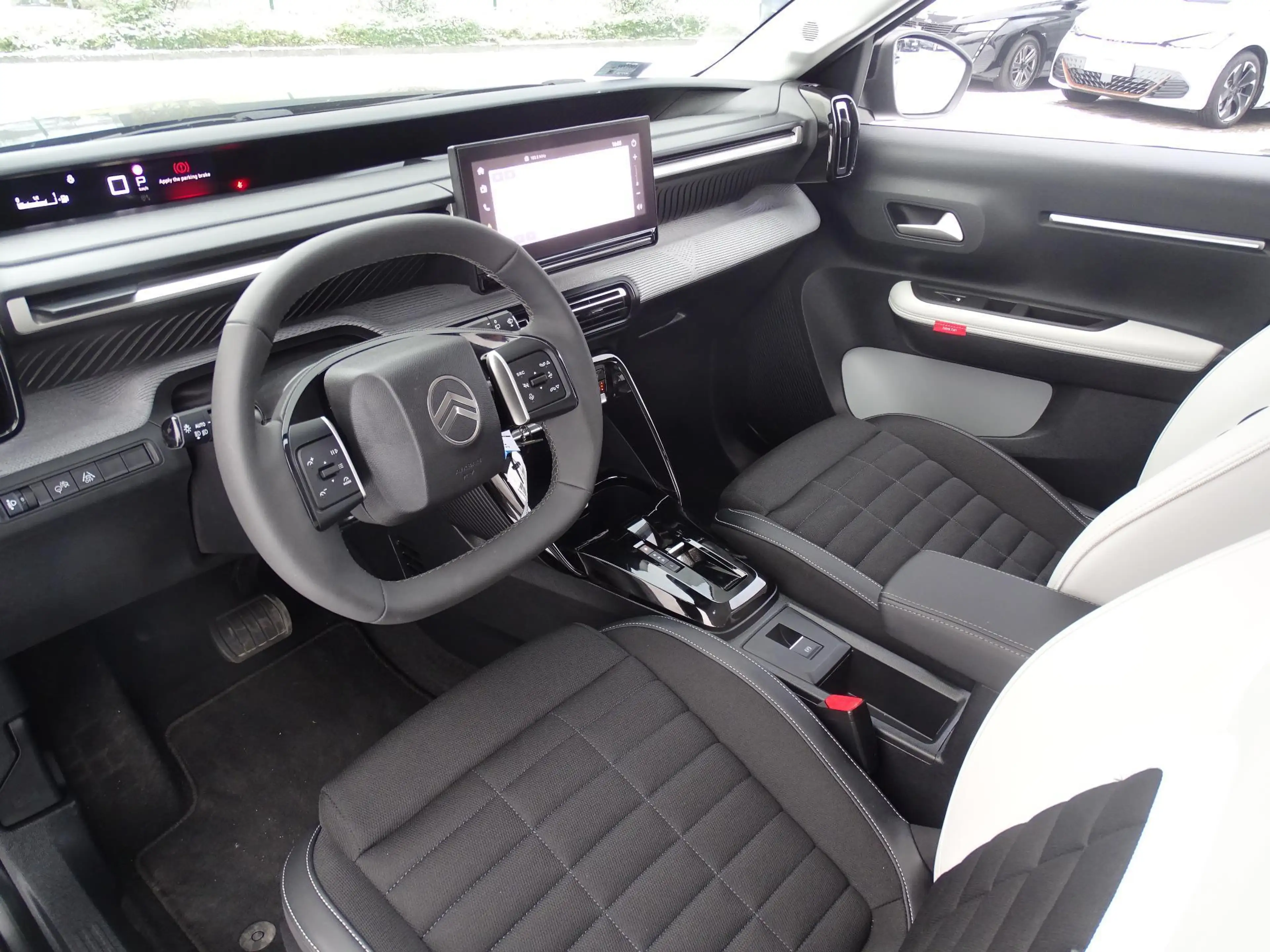 Citroen C3 Aircross Hybrid 145 ch Automatic MAX — photo 14