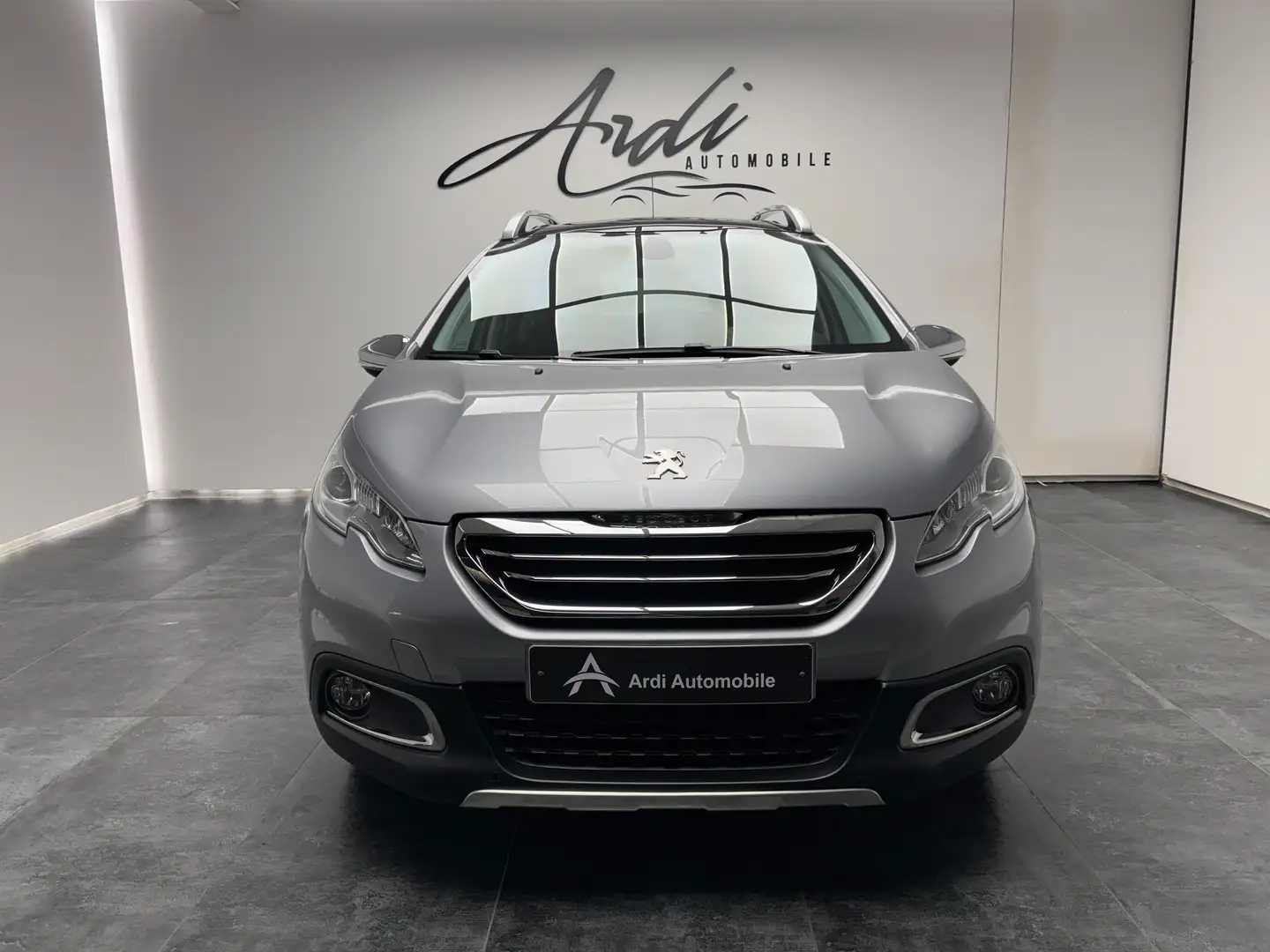 Peugeot 2008 1.6 e-HDi *TOIT PANO*LED*1ER PROPRIO*GARANTIE* Gris - 2