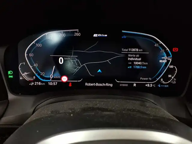 BMW 3 Series view 14