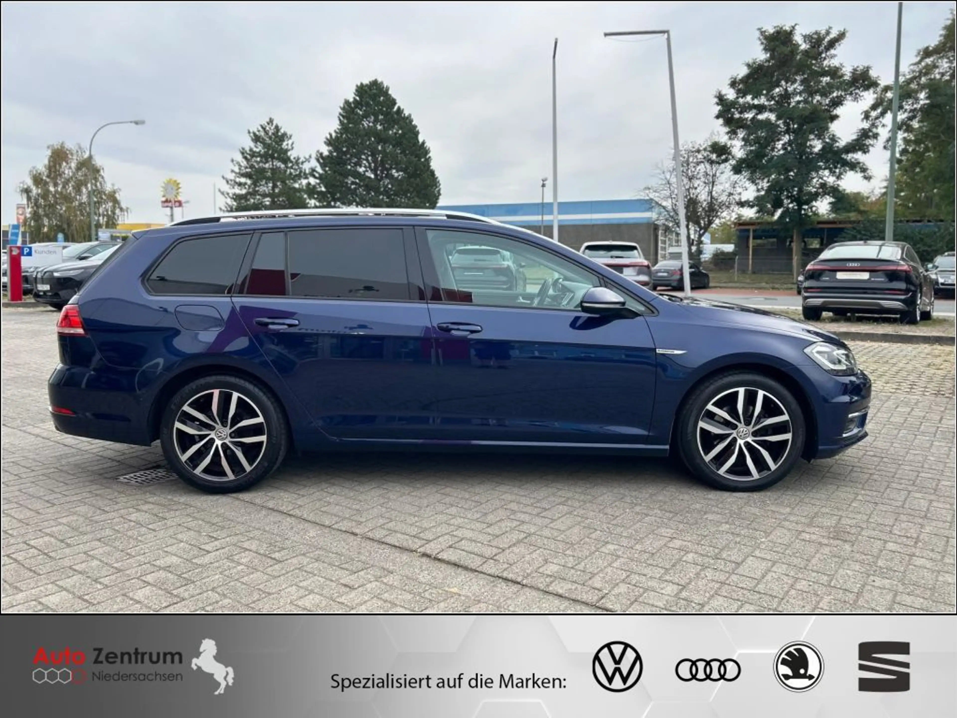 Volkswagen Golf Variant 1.5 TSI DSG Comfortline AHK*KAM*LED*NAVI* — photo 8