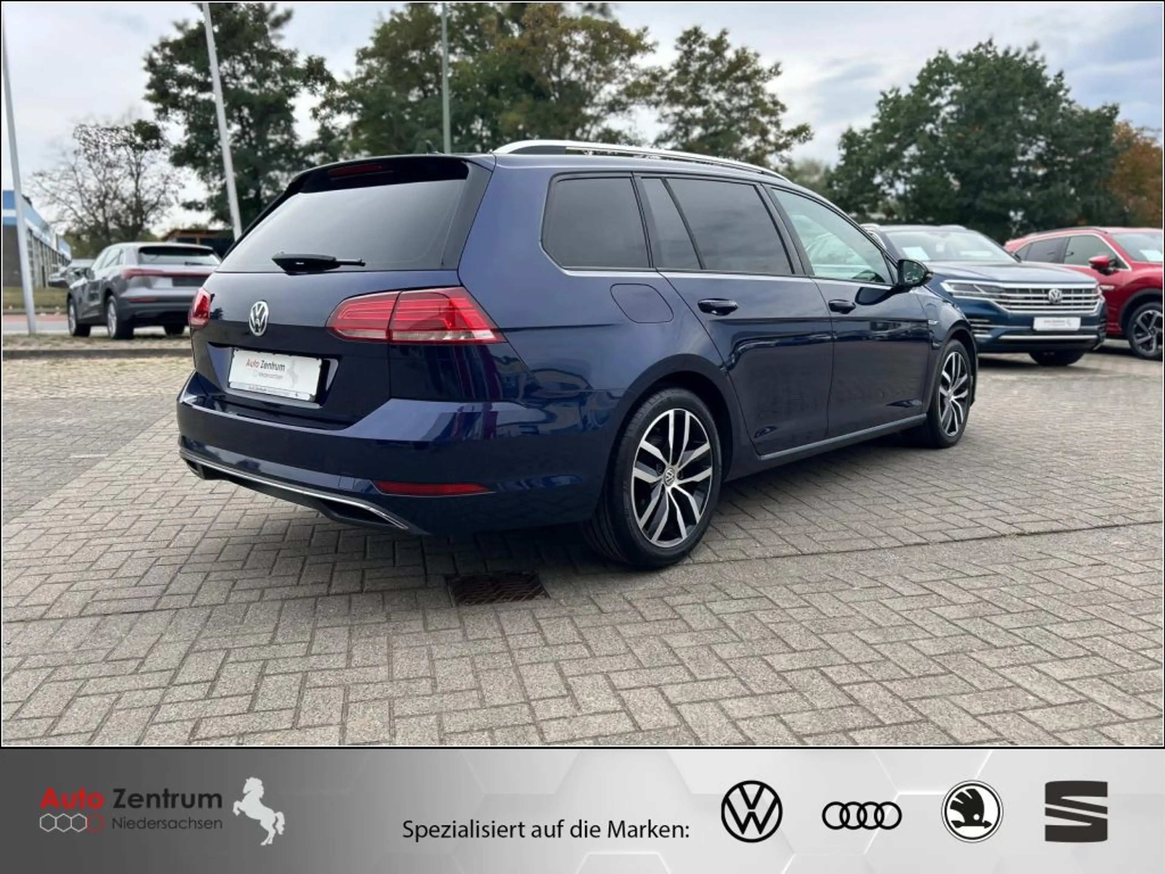Volkswagen Golf Variant 1.5 TSI DSG Comfortline AHK*KAM*LED*NAVI* — photo 5