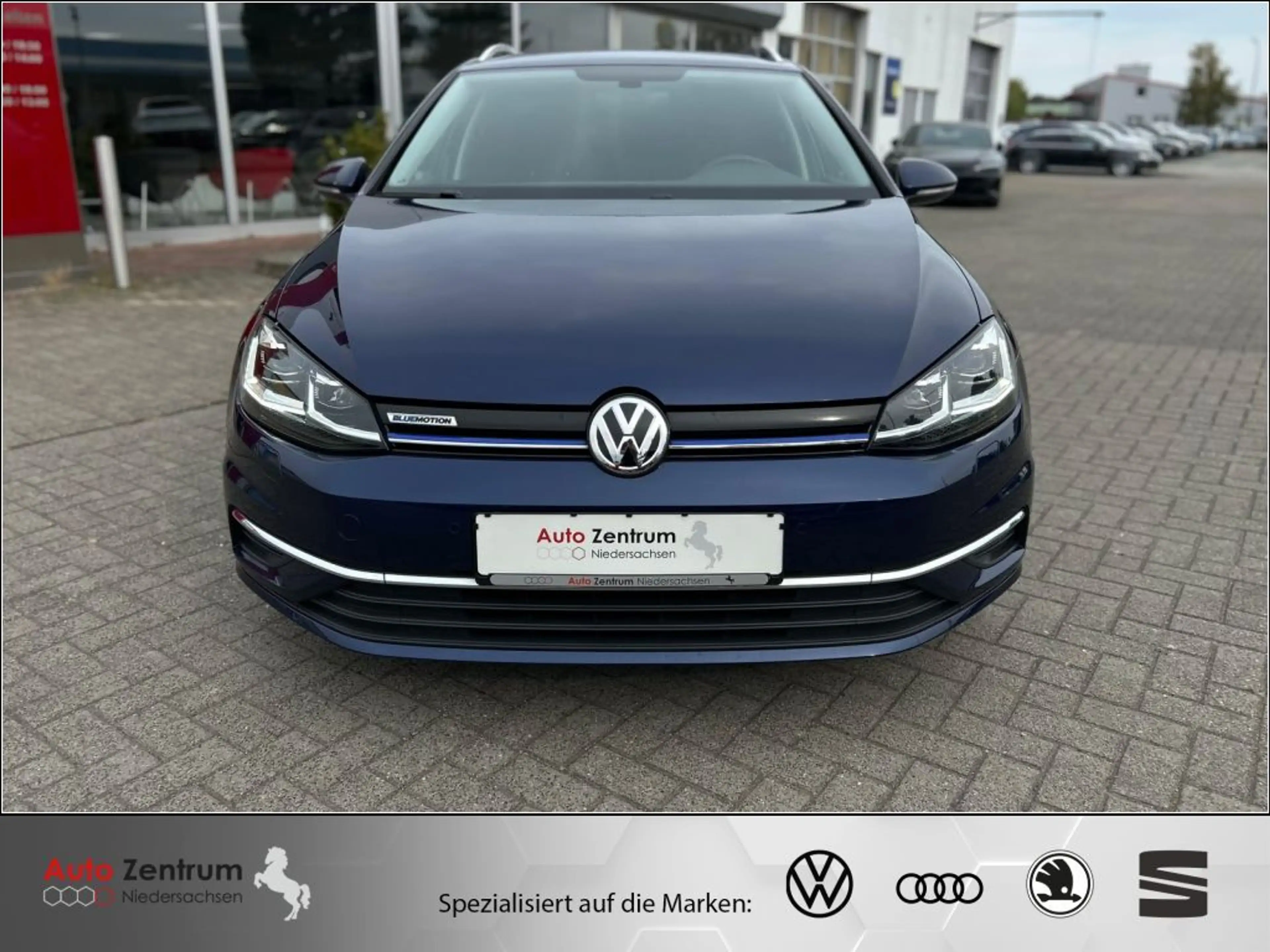 Volkswagen Golf Variant 1.5 TSI DSG Comfortline AHK*KAM*LED*NAVI* — photo 2