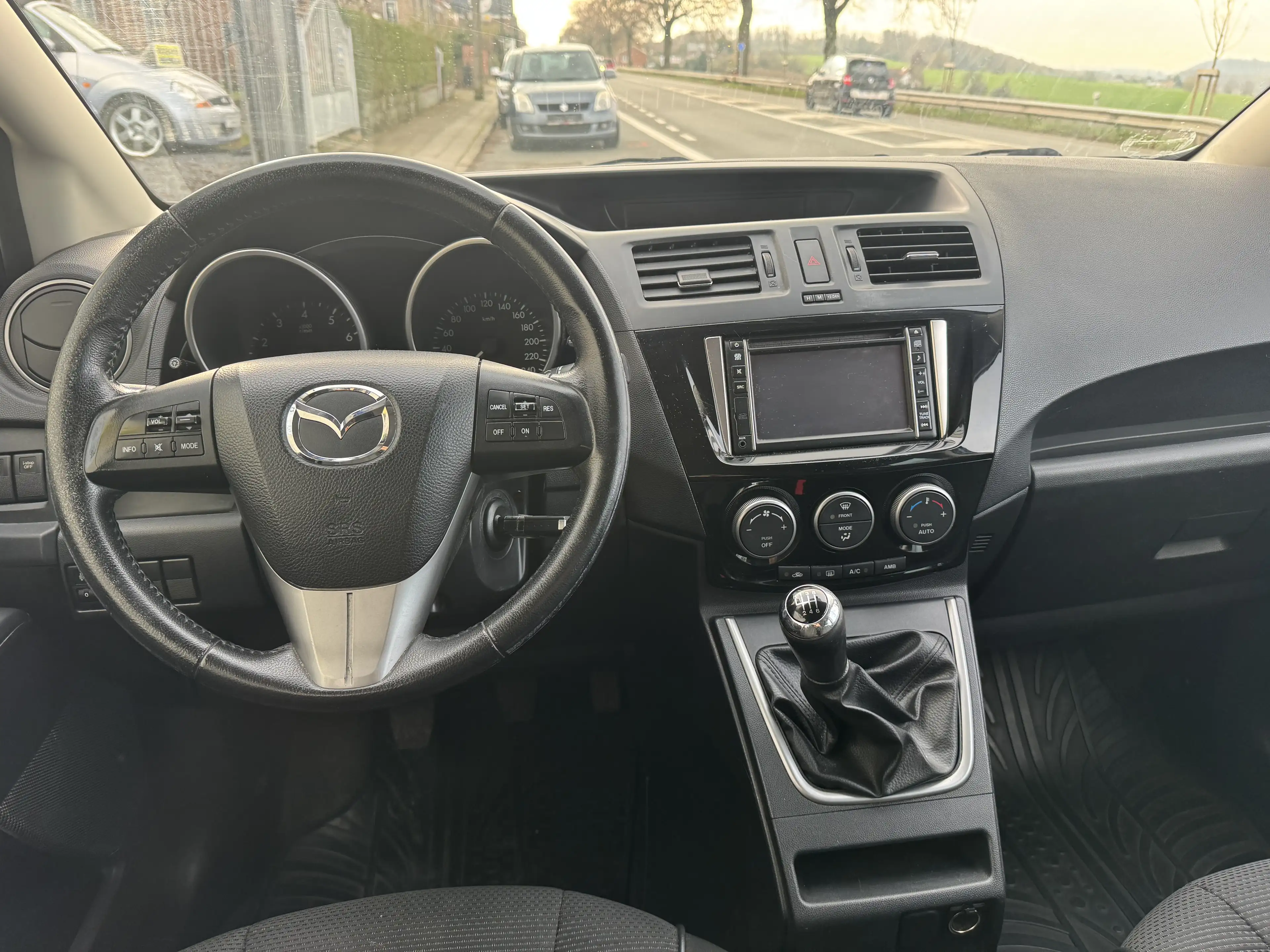Mazda 5 5 2.0i i-Stop Active — photo 15