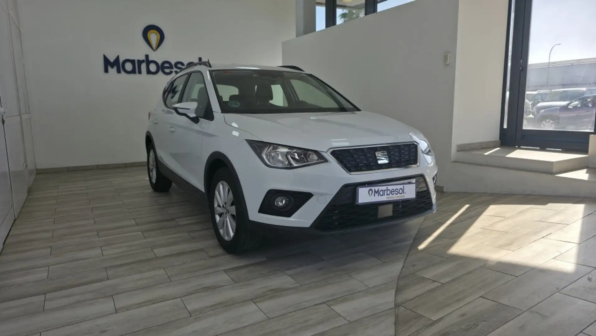 SEAT Arona 1.0 TSI Ecomotive S&S Style DSG7 110 Blanco - 2