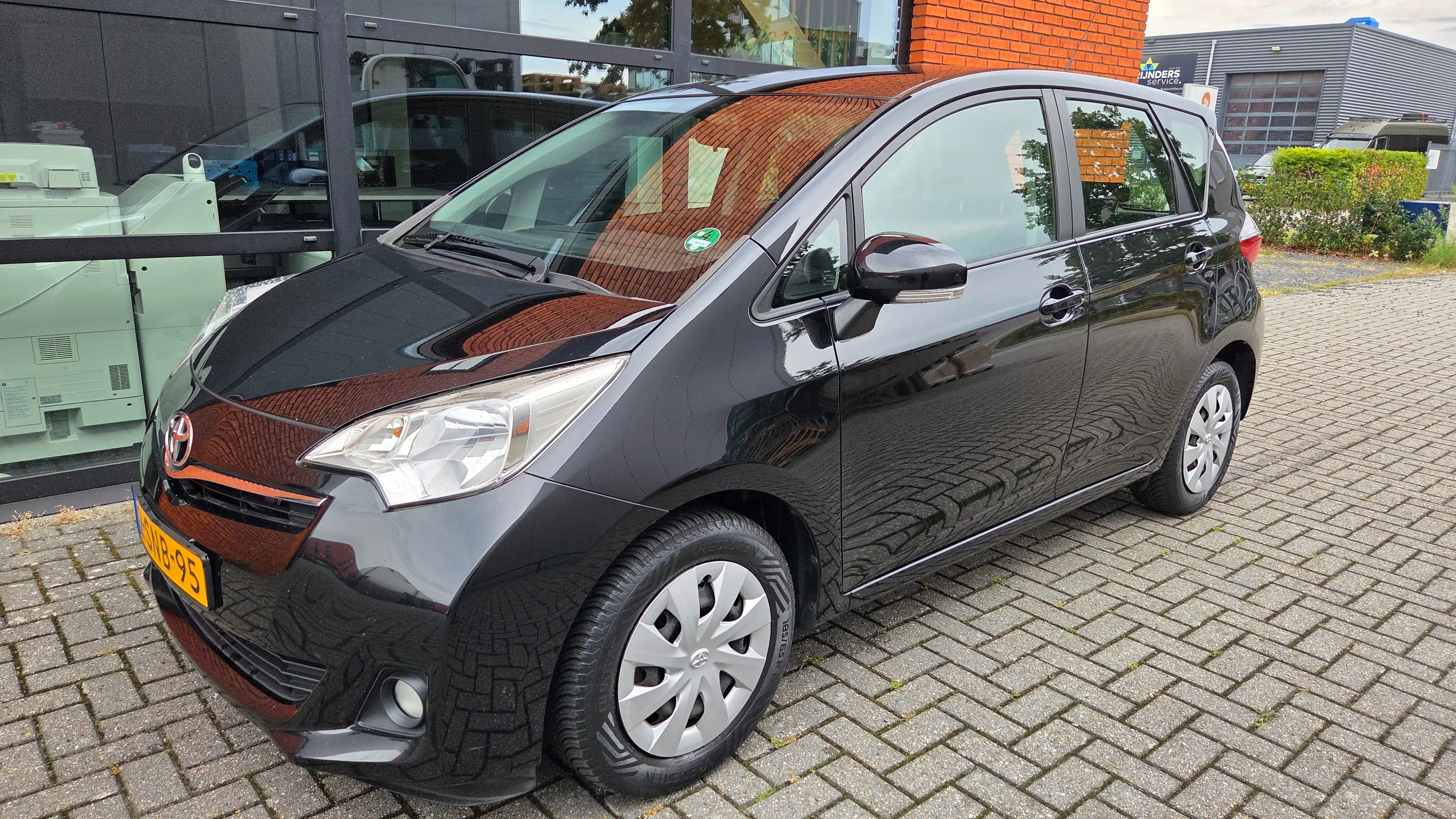 Toyota Verso-S 1.3 VVT-i Comfort Airco APK