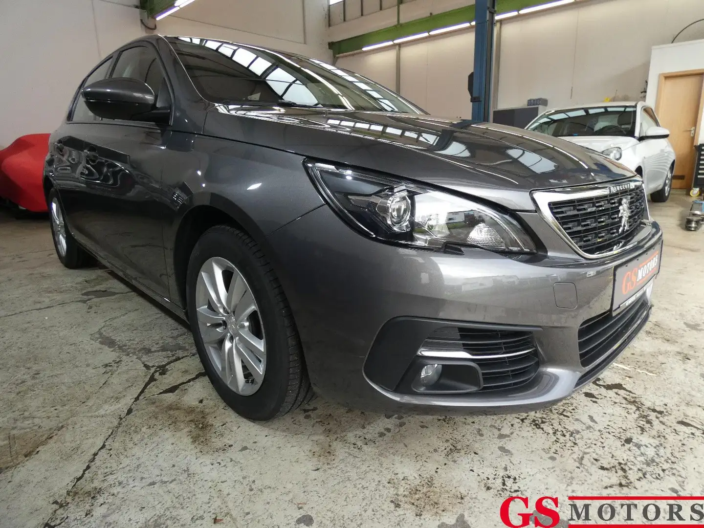 Peugeot 308 Active Pack*EAT8*NAVI*MIRRORLINK*PDC* Grau - 1