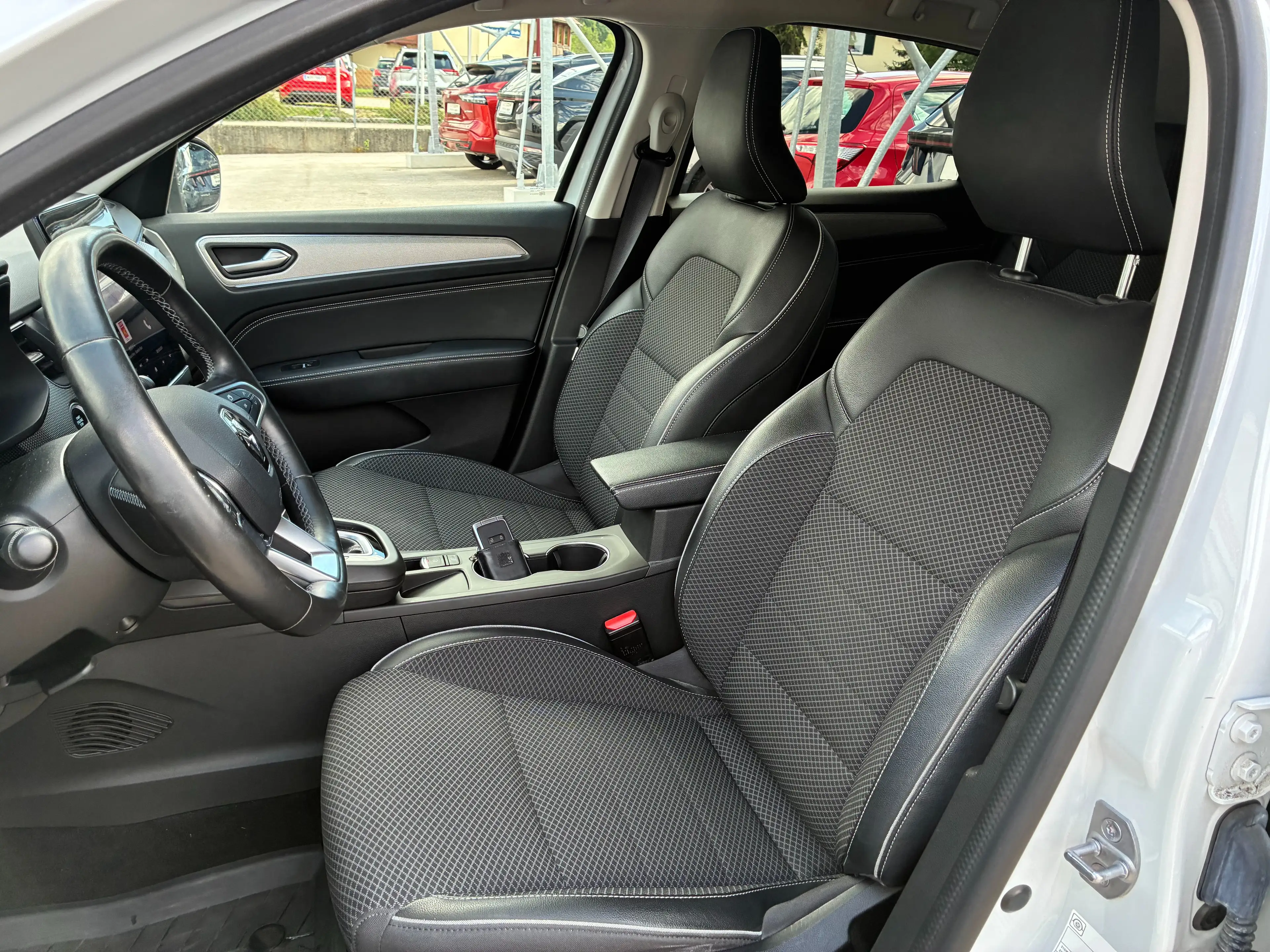 Renault Arkana Arkana E-Tech Hybrid 145 Intens Aut. Intens — photo 7