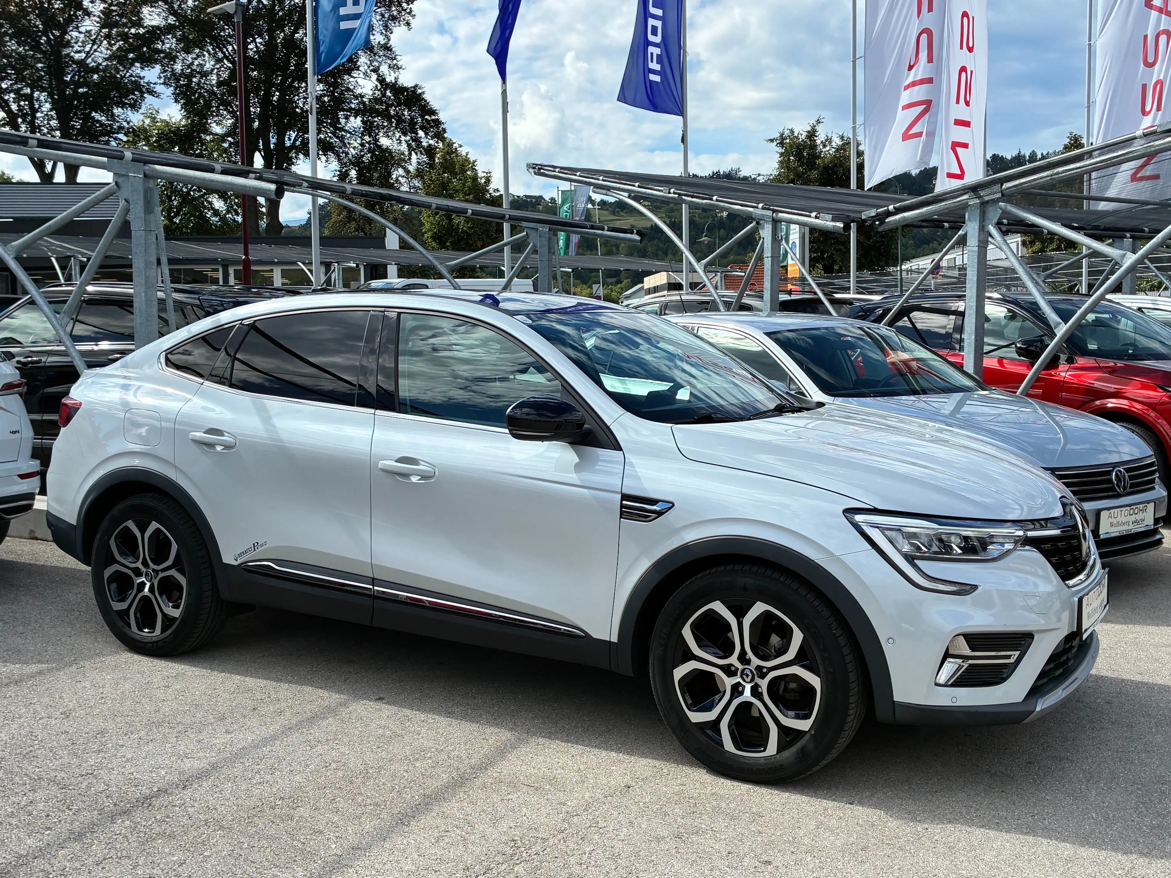 Renault Arkana Arkana E-Tech Hybrid 145 Intens Aut. Intens — photo 2