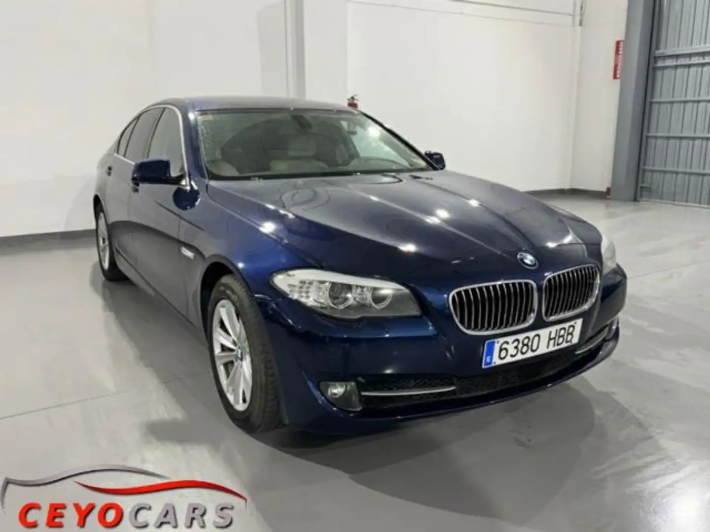 BMW 528 528iA Azul - 1