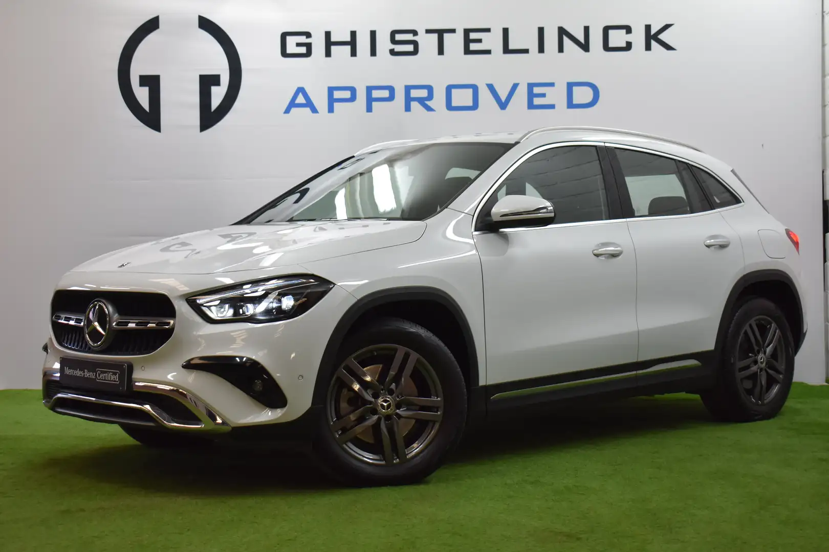 Mercedes-Benz GLA 250 e Off-Roader|Mercedes Warranty|Carplay|Lane Assist Argent - 1