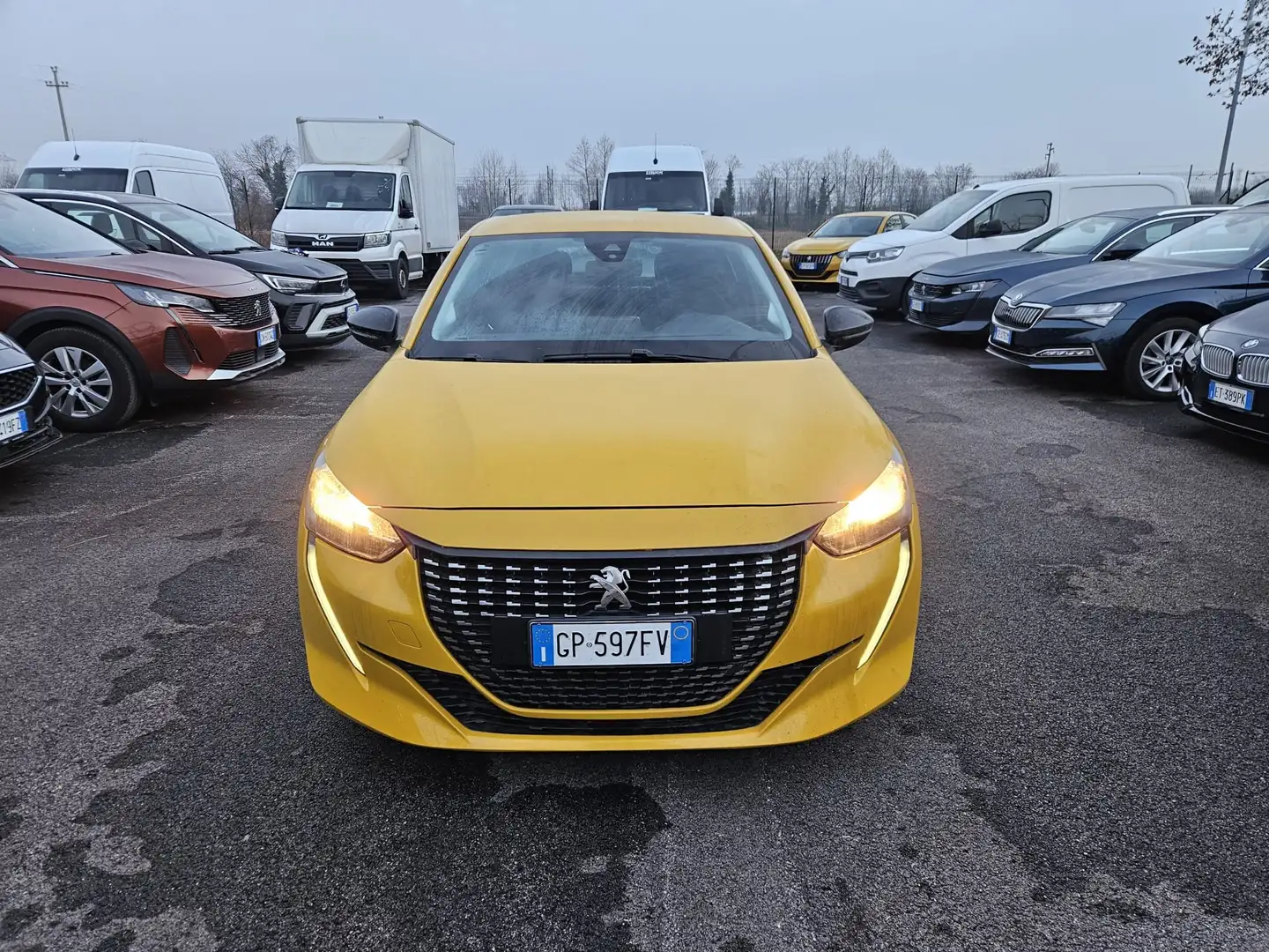 Peugeot 208 NEOPATENTATI 208 1.2 Active Pack - GP597FV Giallo - 2