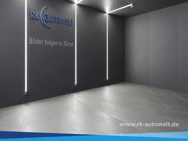 Volkswagen Golf Plus VI Team Navi Mehrzonenklima SHZ Parklenkass. Temp