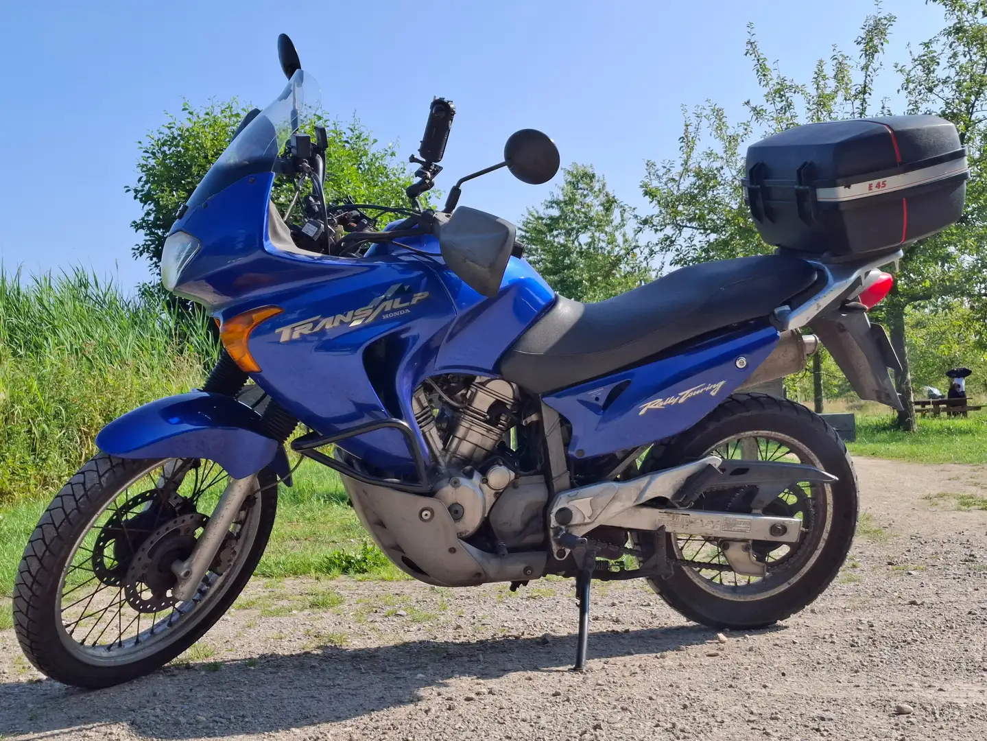 Honda Transalp XL650V Blauw - 1
