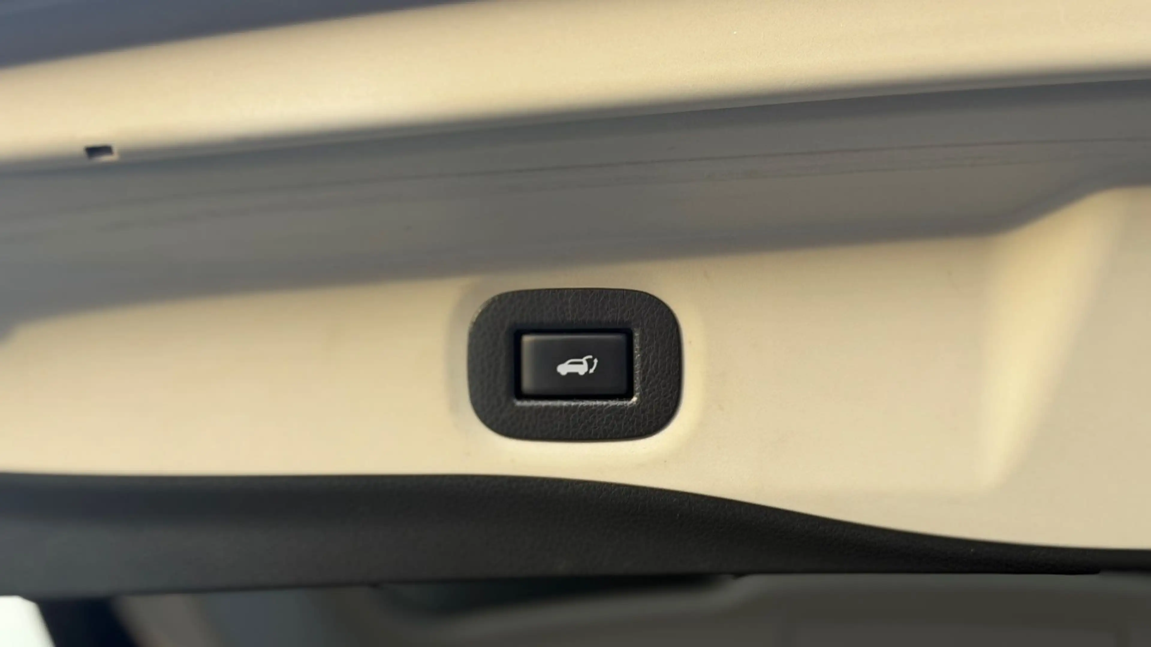 Nissan X-Trail N-Connecta — photo 11