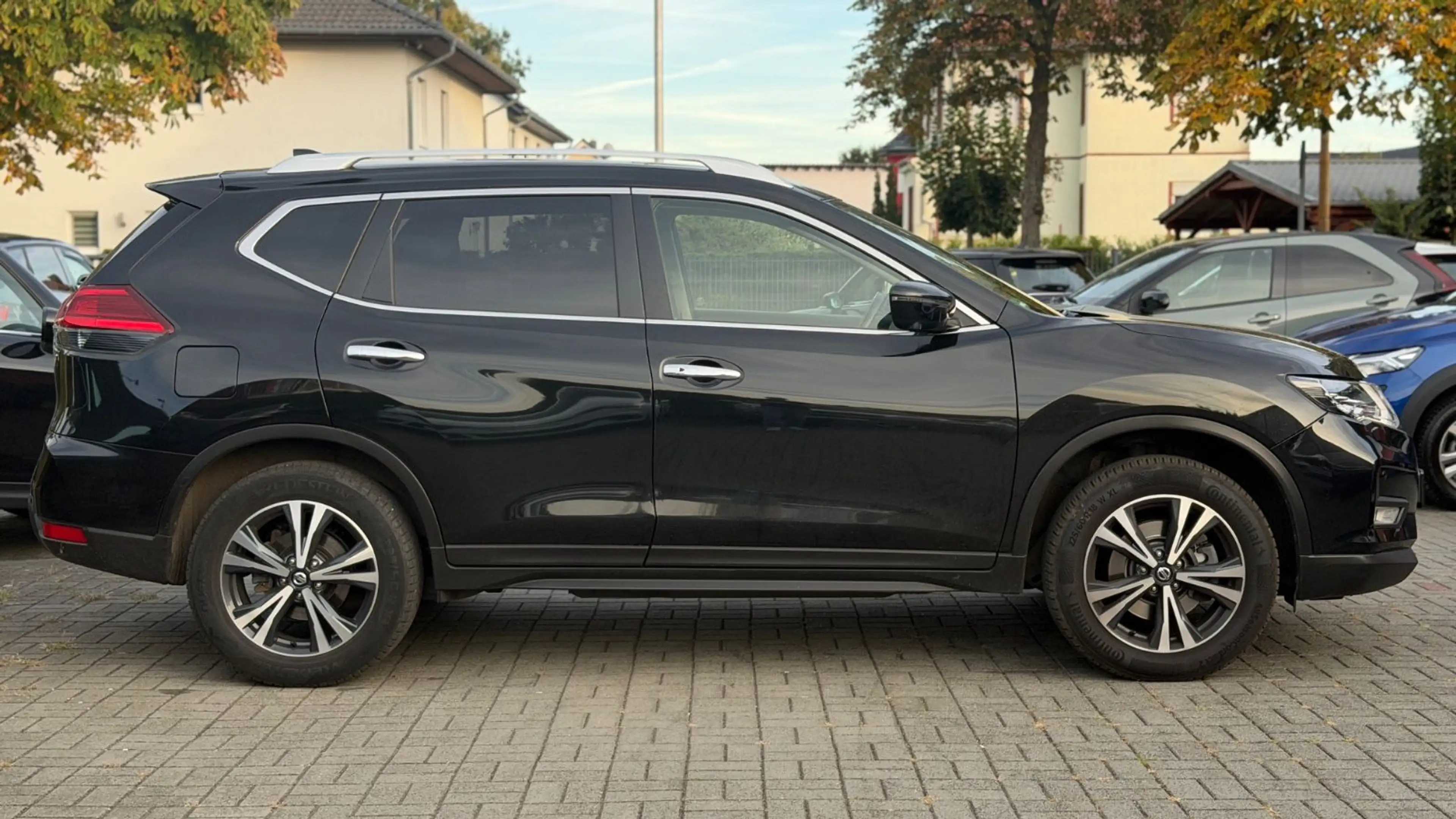 Nissan X-Trail N-Connecta — photo 4